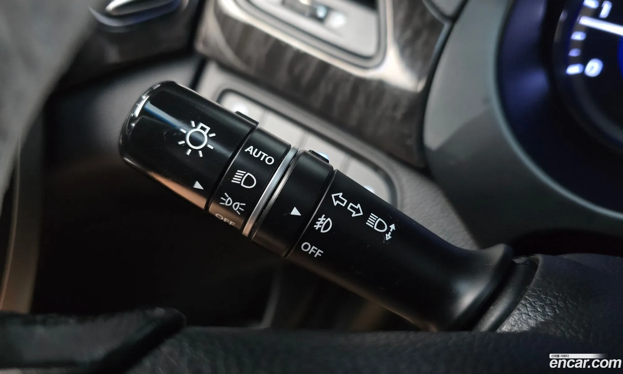 Hyundai Grandeur HG 2015 — 31