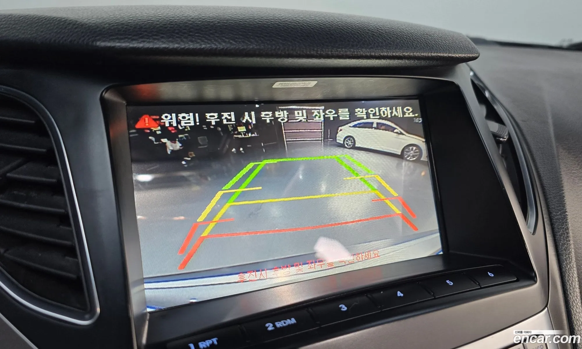Hyundai Grandeur HG 2015 — 26