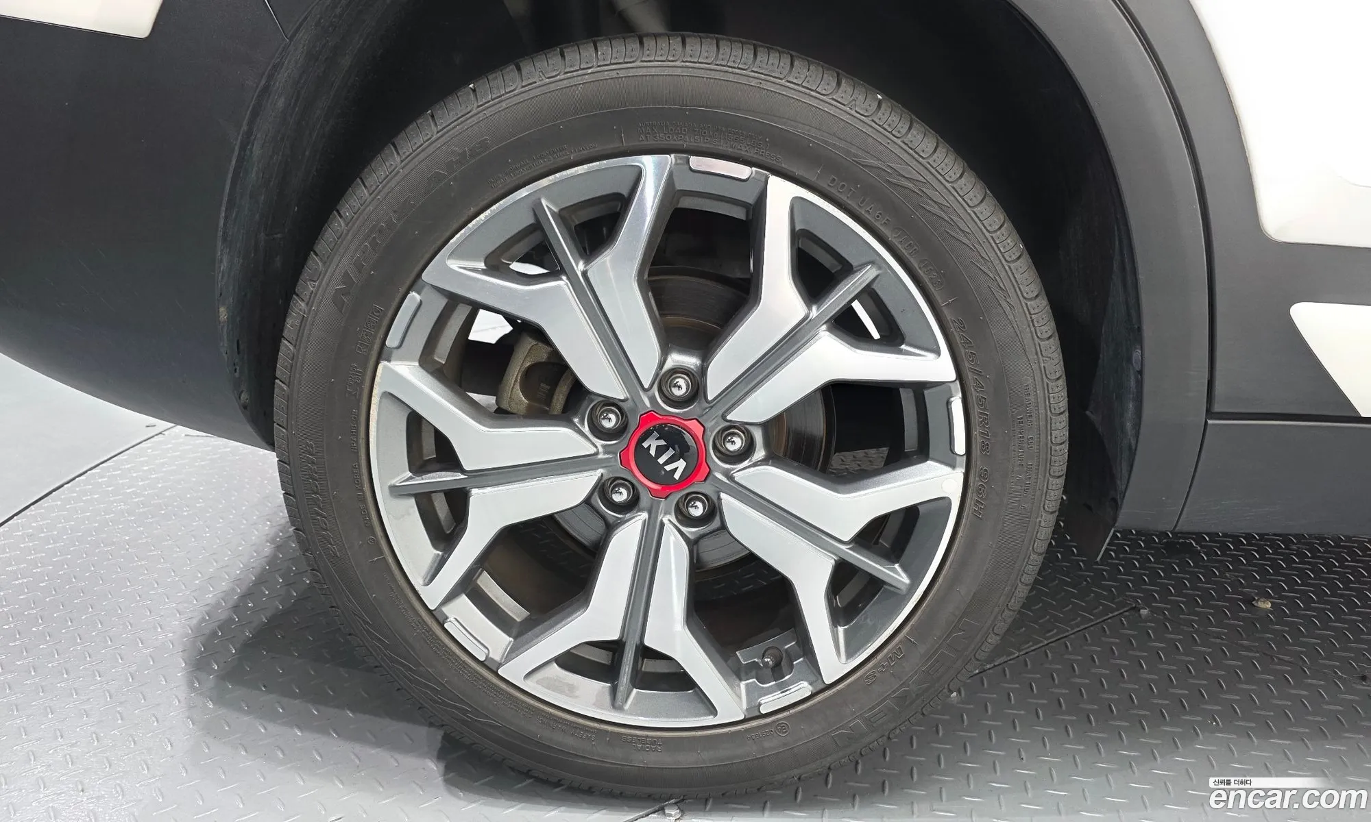 Kia Seltos 2019 KNAET812GLK019381 — 19