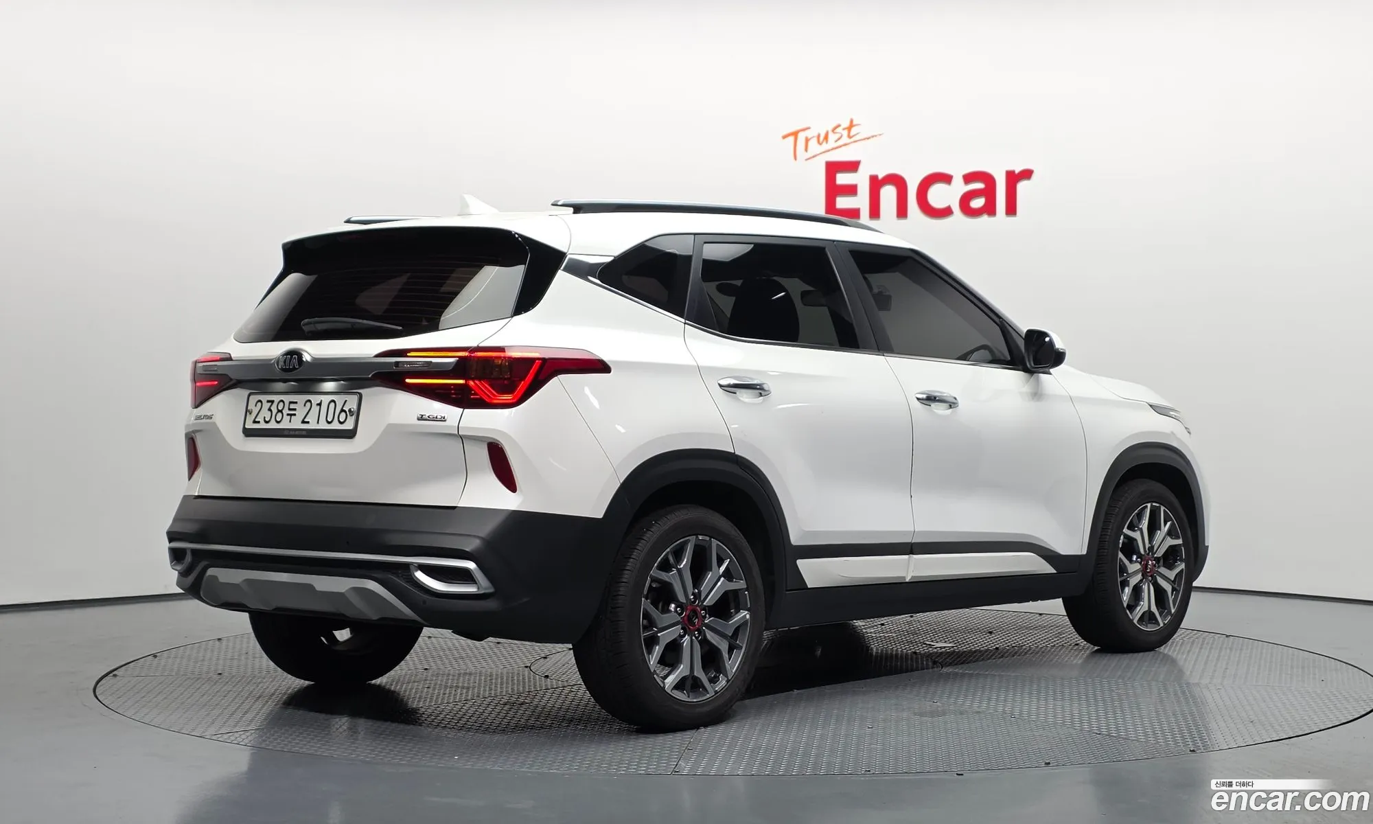 Kia Seltos 2019 KNAET812GLK019381 — 7