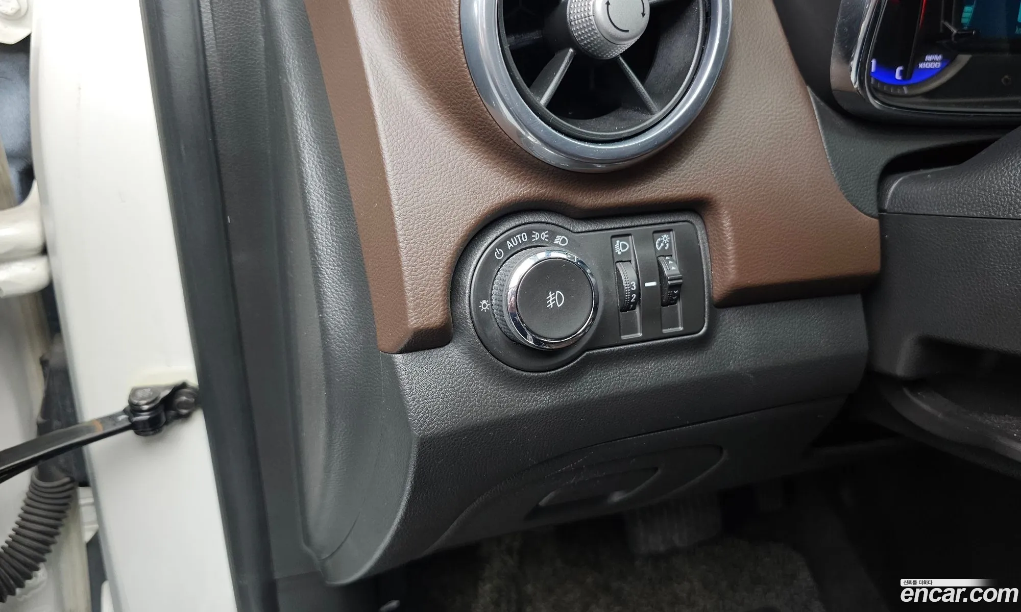 Chevrolet (GM Daewoo) Trax 2013 KLABA76BDDB173061 — 19
