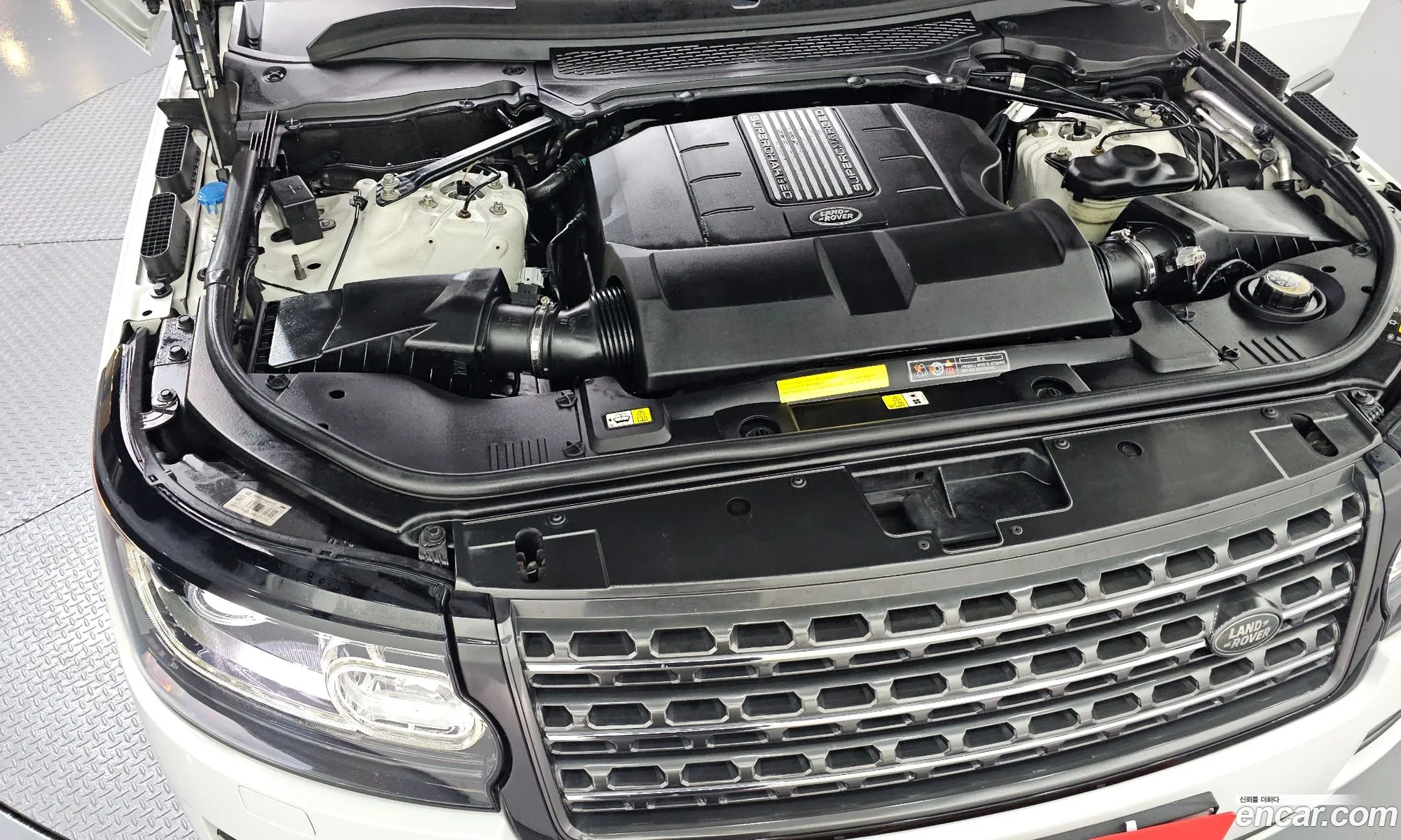 Land Rover Range Rover 2017 SALGA2FE0HA324848 — 4
