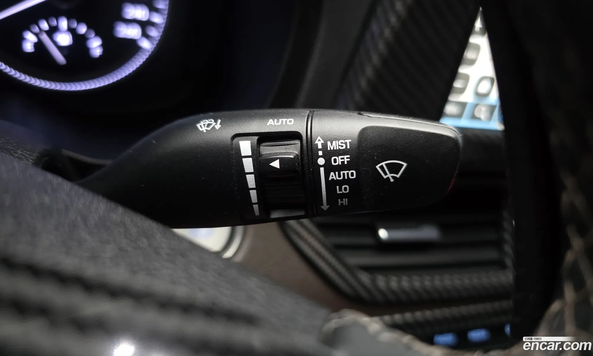 Hyundai Grandeur IG 2018 — 29