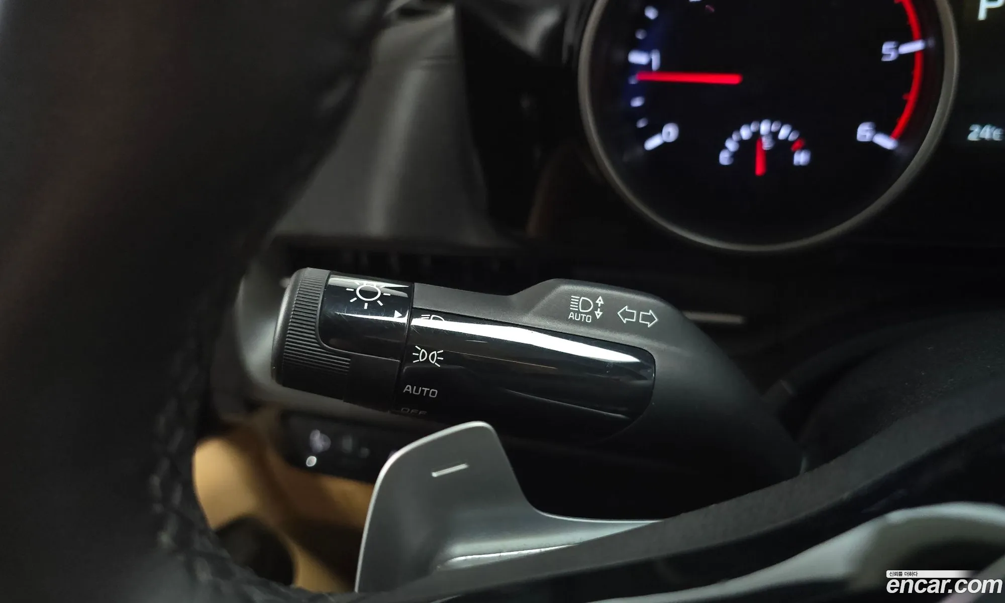 Kia Carnival 2021 KNANC81BBMS052485 — 9