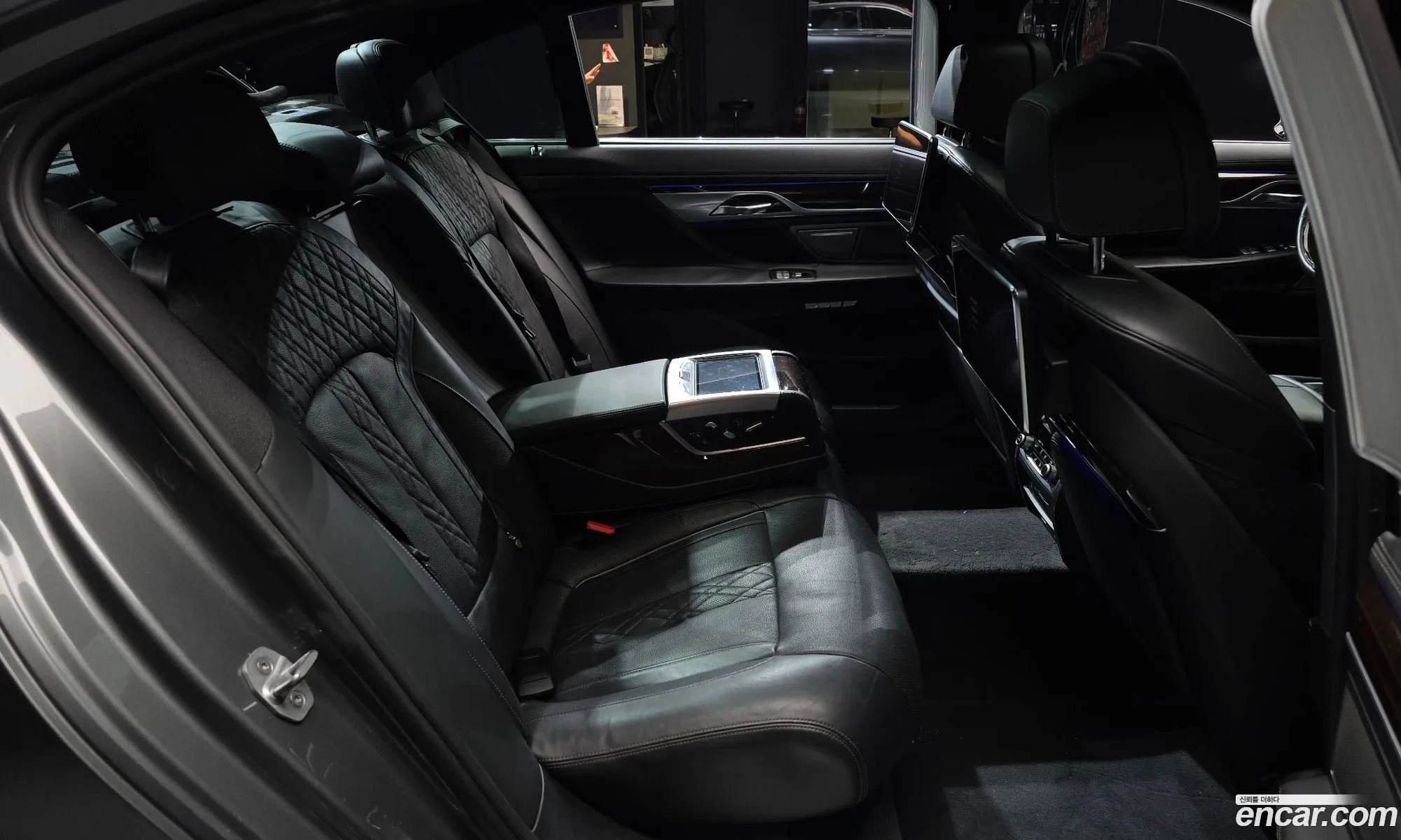 BMW 7 Series 2016 WBA7G6106GG679833 — 18
