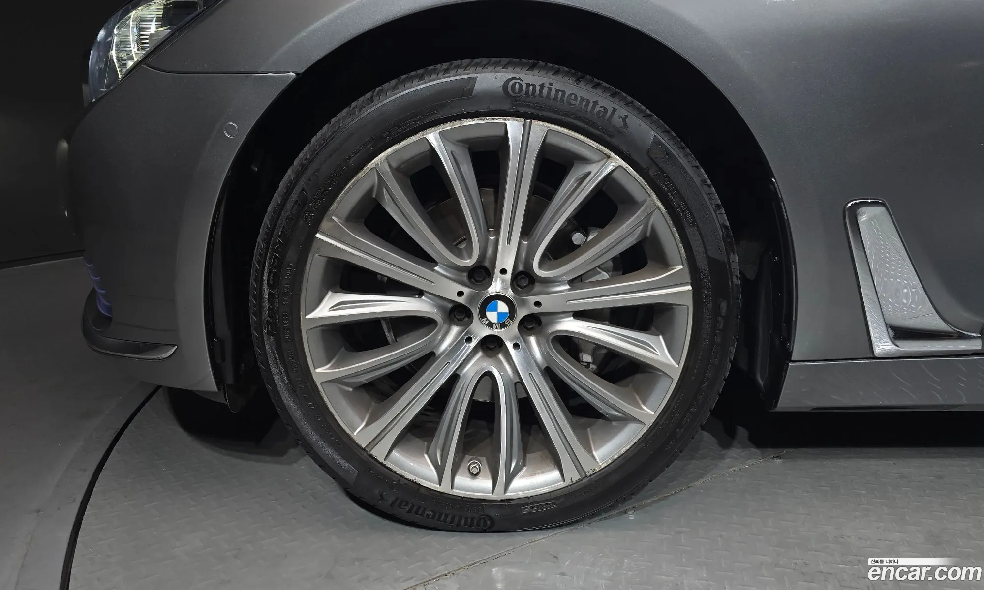 BMW 7 Series 2016 WBA7G6106GG679833 — 20