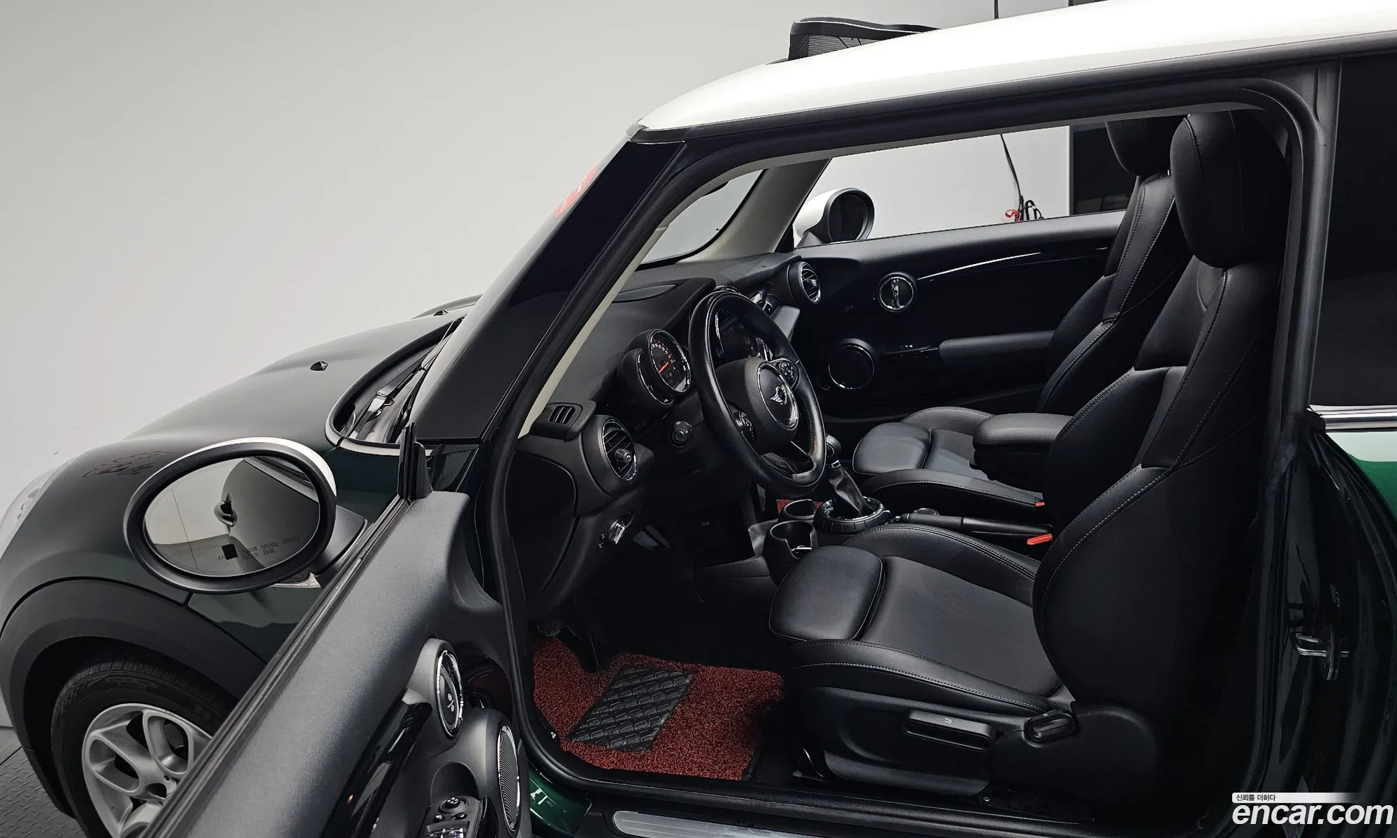 Mini Cooper 2017 WMWXP5108H2F93306 — 9