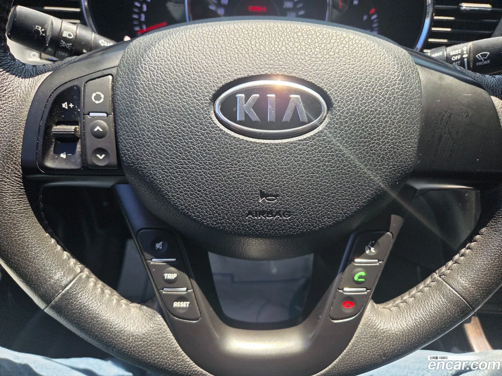 Kia K5 2010 — 14