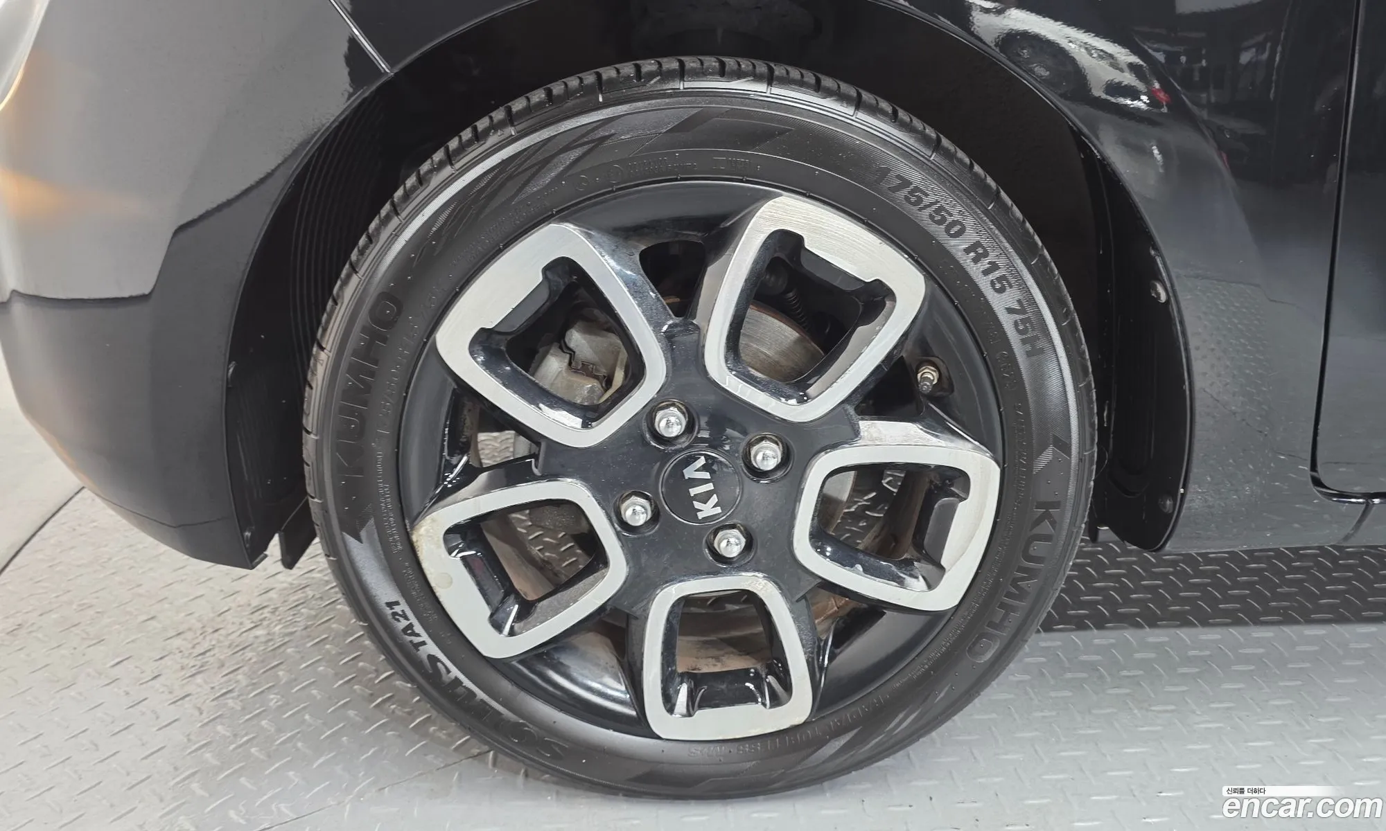 Kia Ray 2018 KNACK811BJT185644 — 8