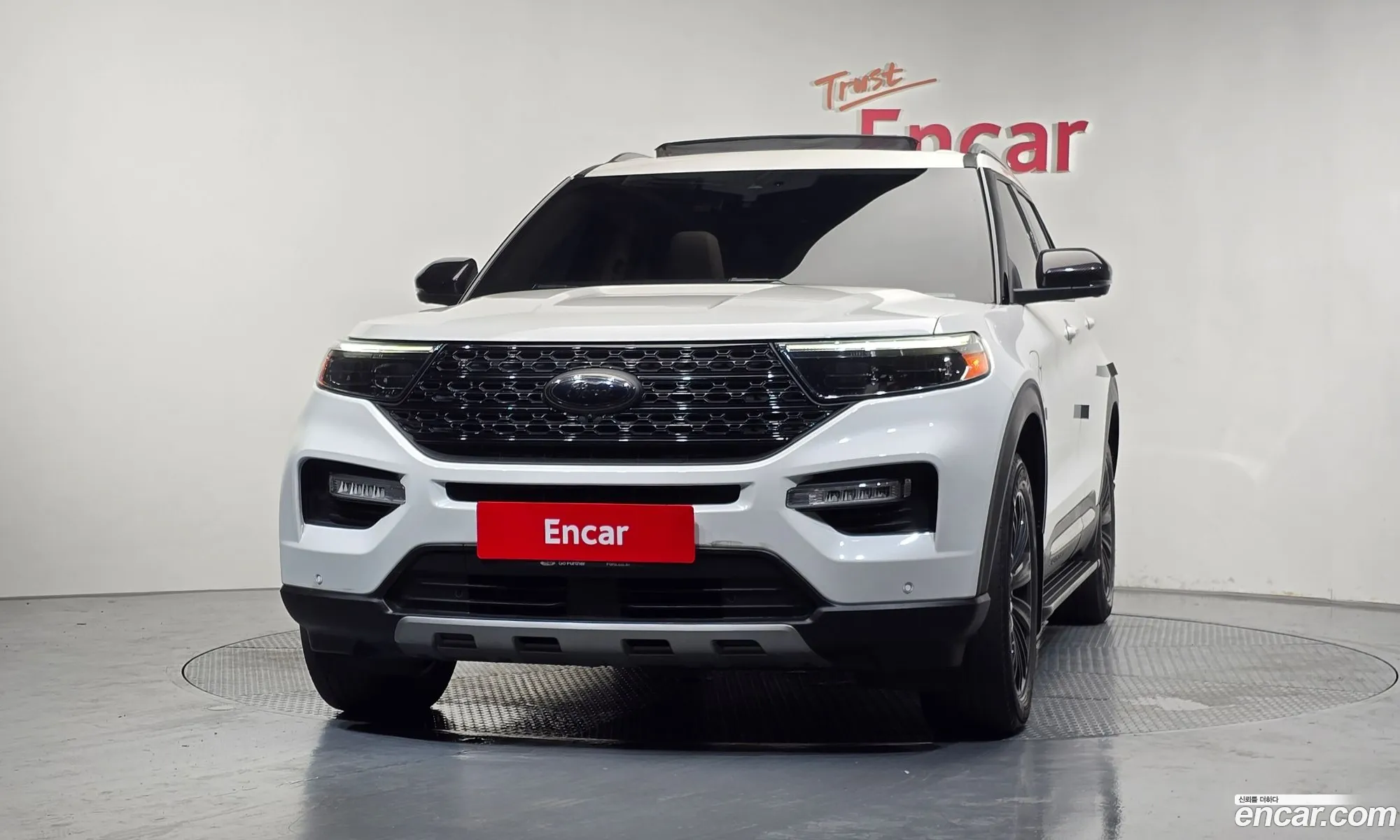 Ford Explorer 6th Gen 2021 — 3