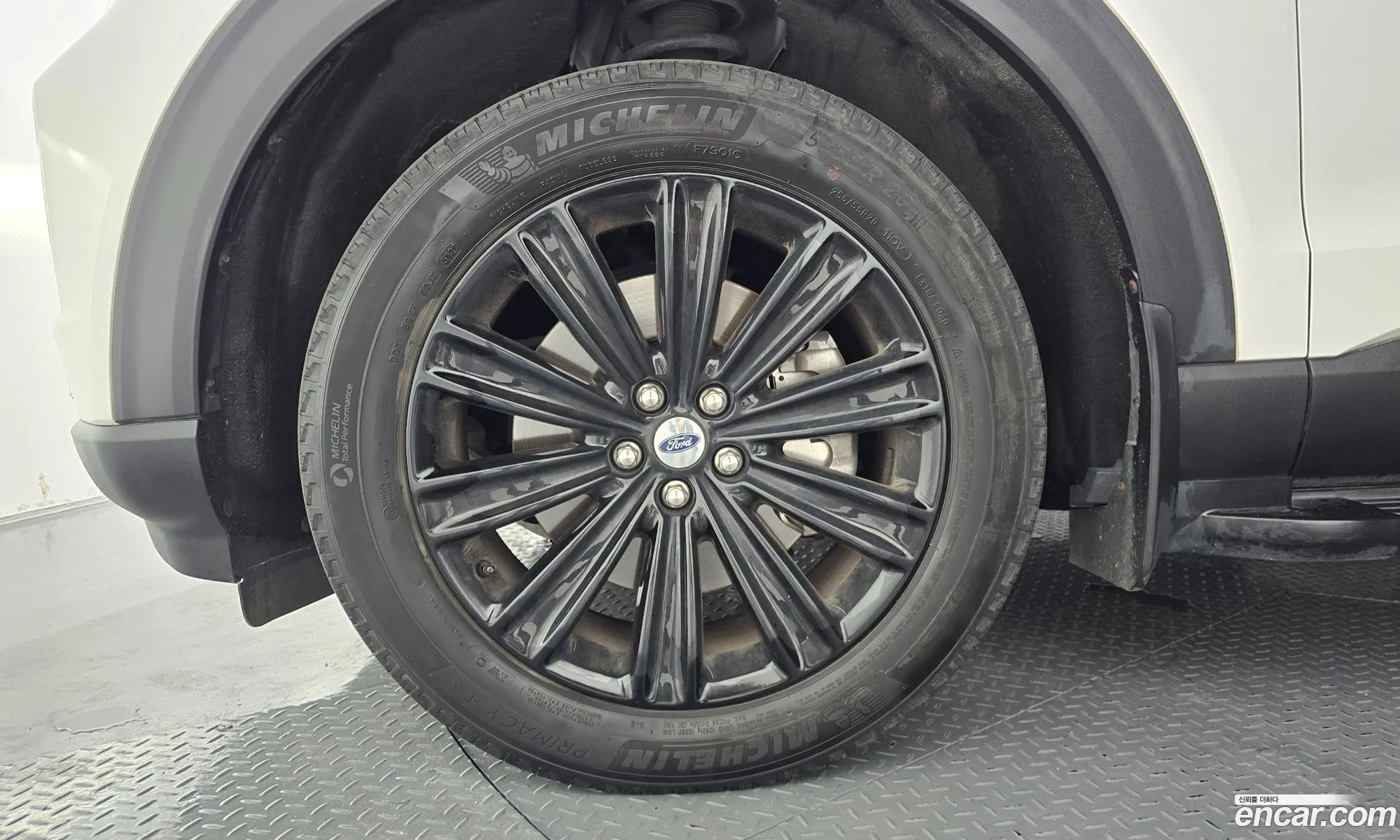 Ford Explorer 6th Gen 2021 — 2