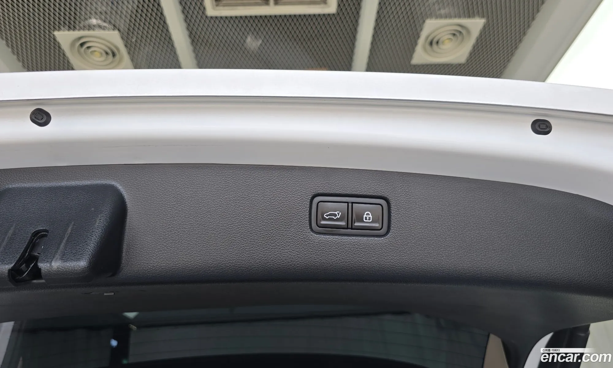 Genesis GV80 2020 KMTHA81BBLU016309 — 33