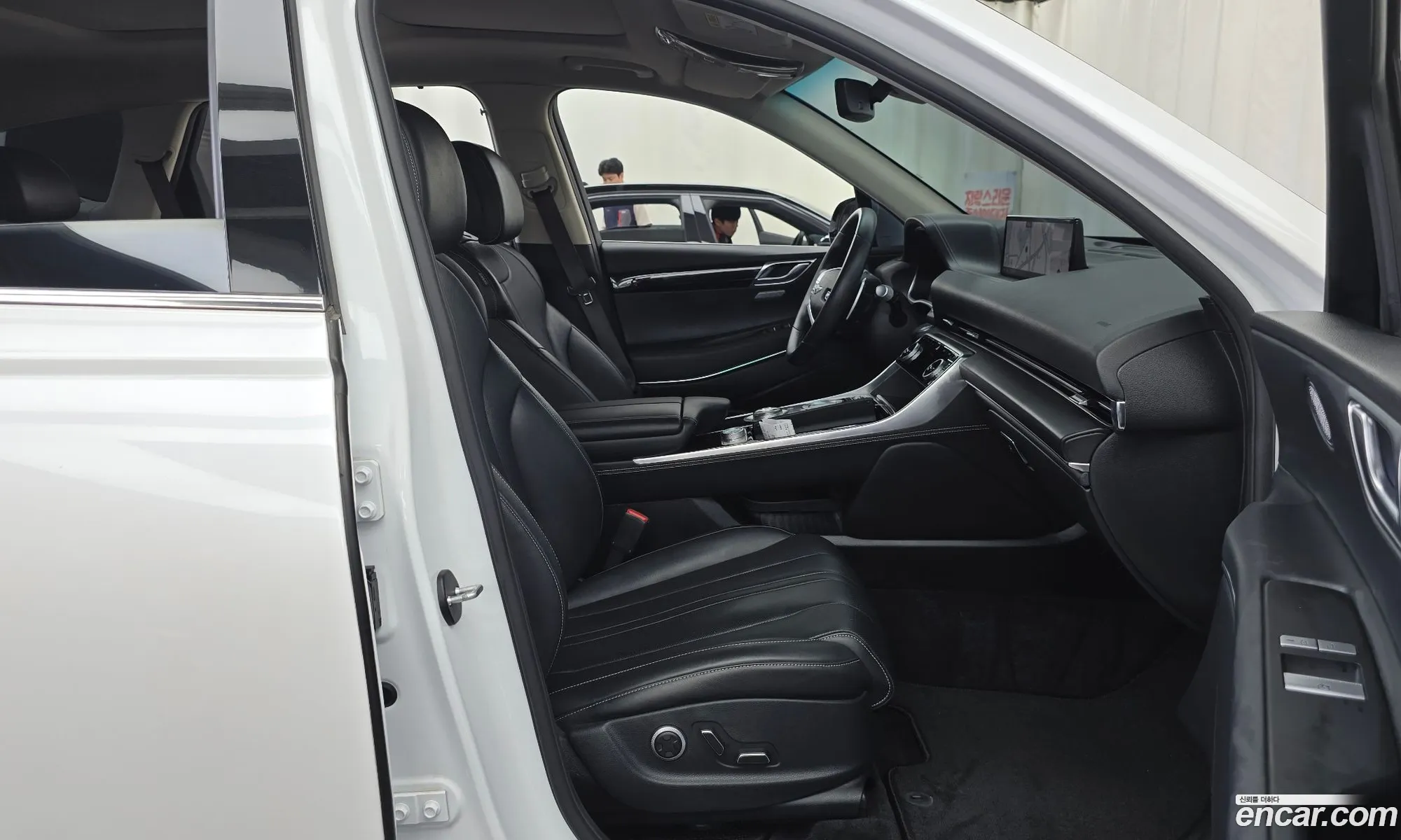 Genesis GV80 2020 KMTHA81BBLU016309 — 21