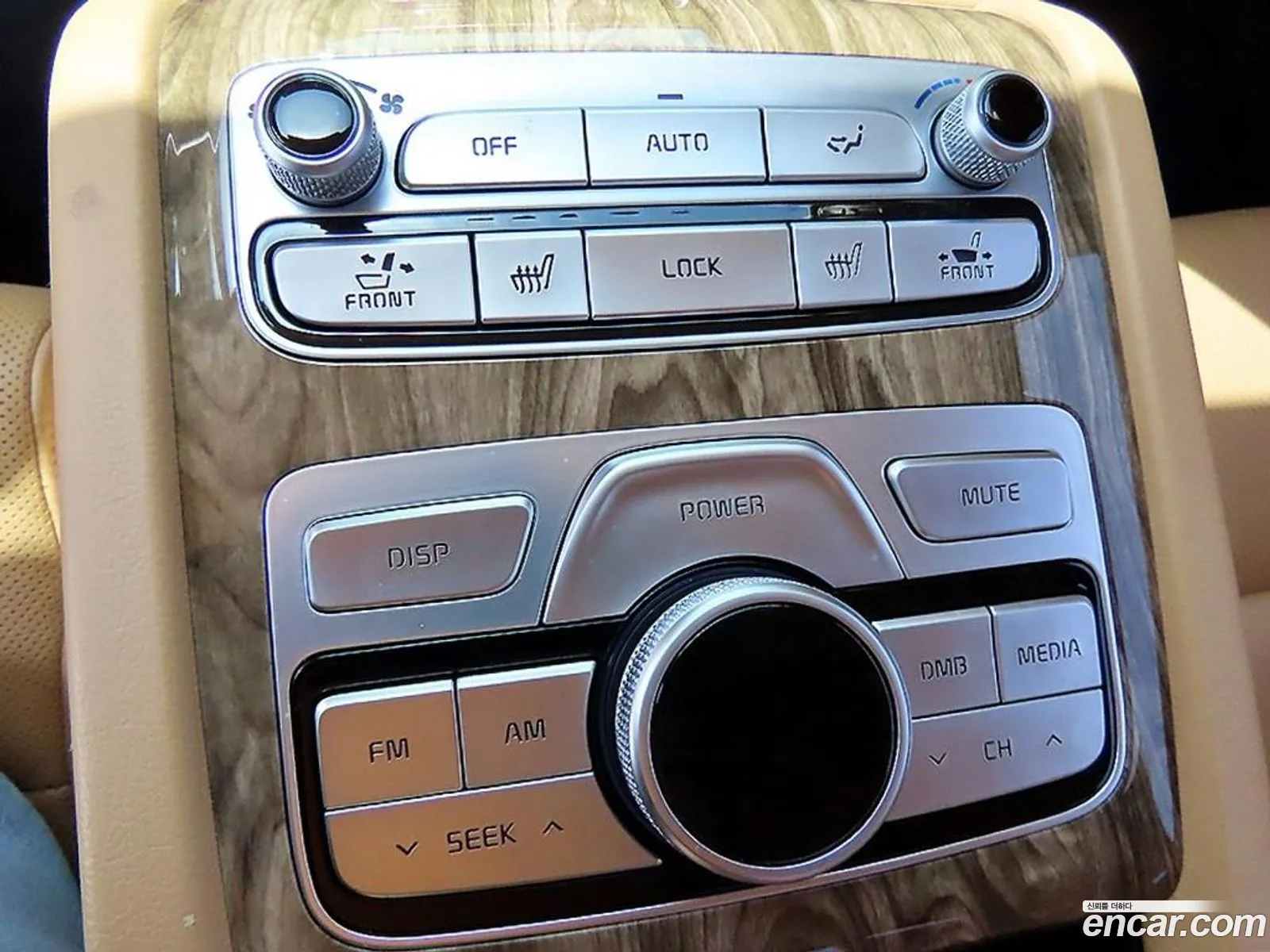 Kia The K9 2021 — 12