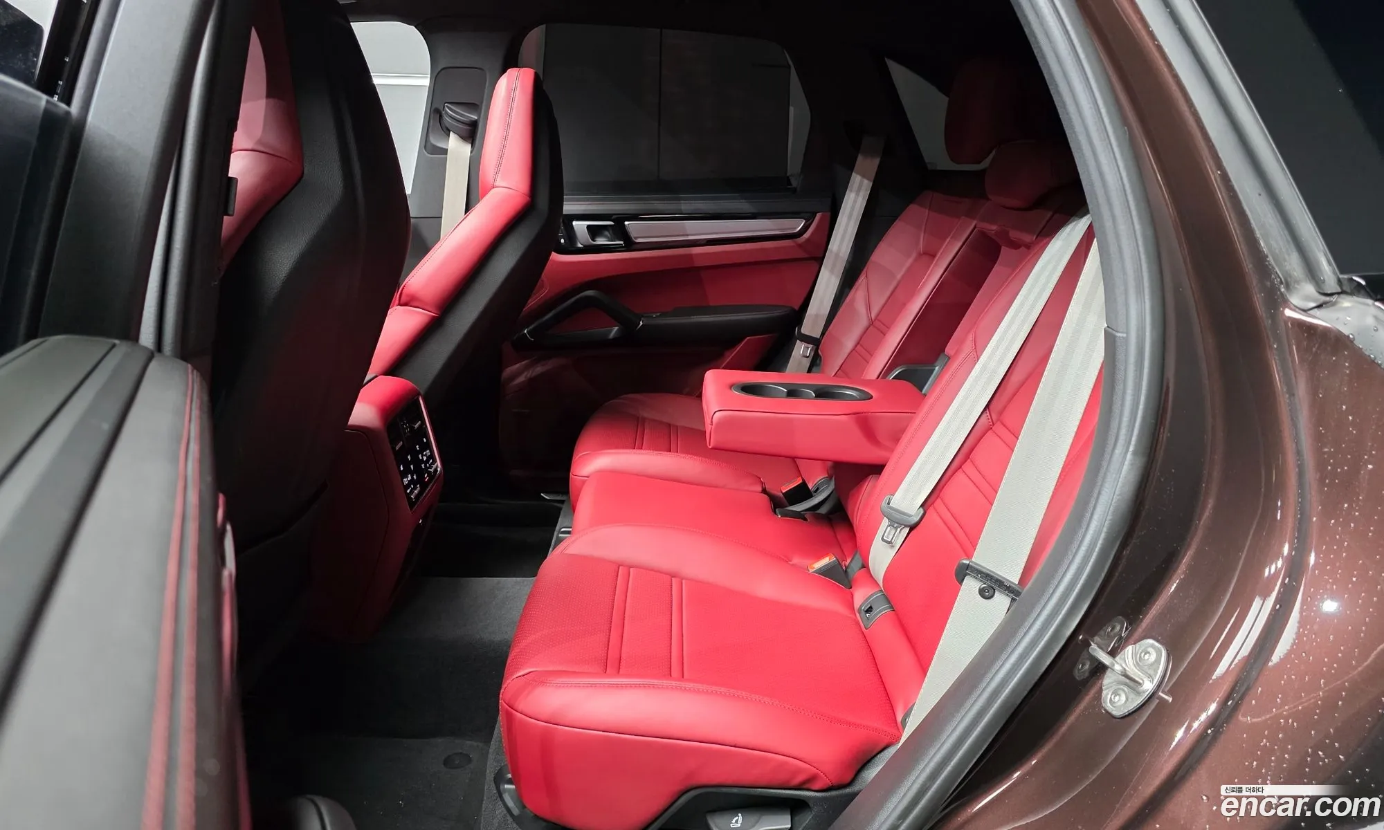 Porsche Cayenne 2023 WP1AE29Y1PDA15781 — 29