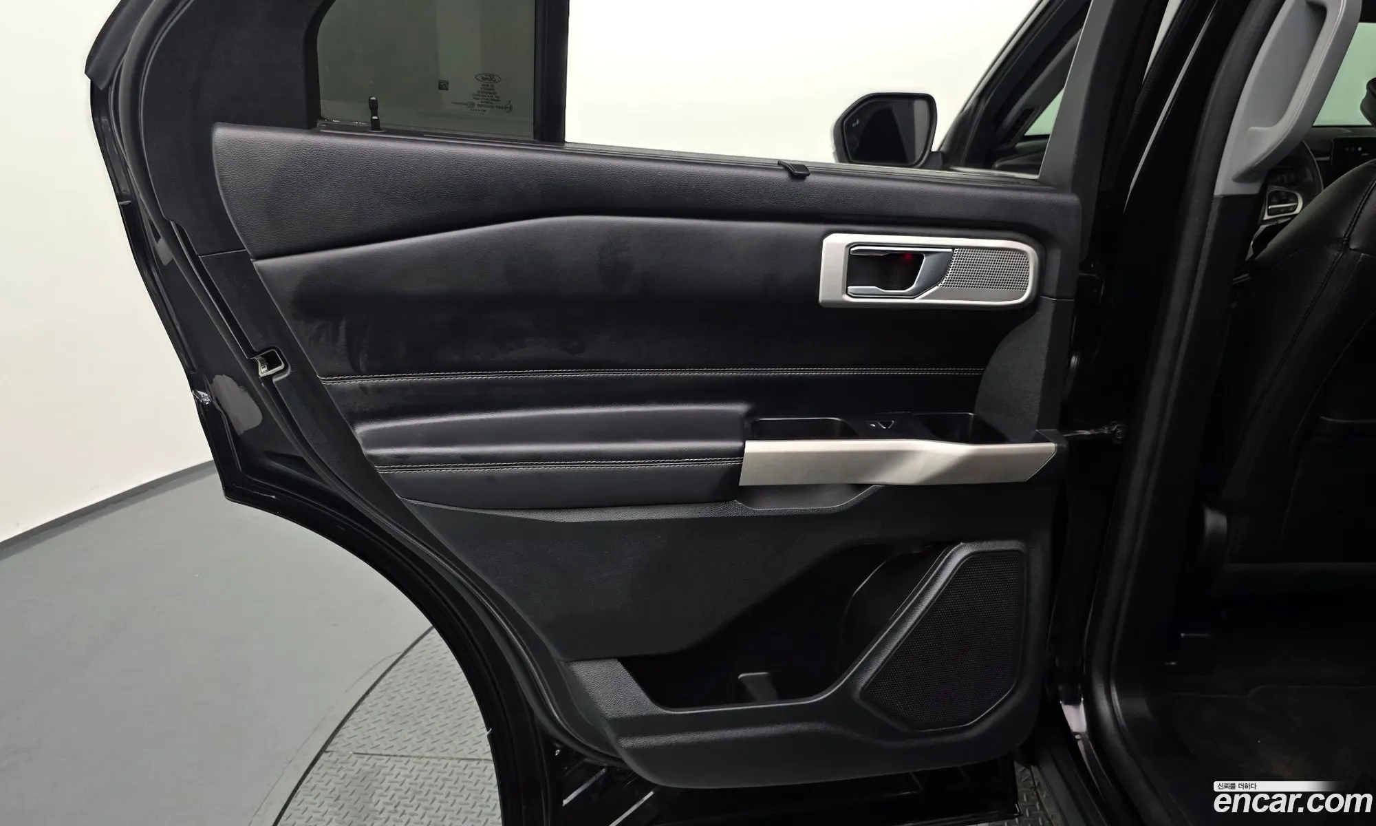 Ford Explorer 6th Gen