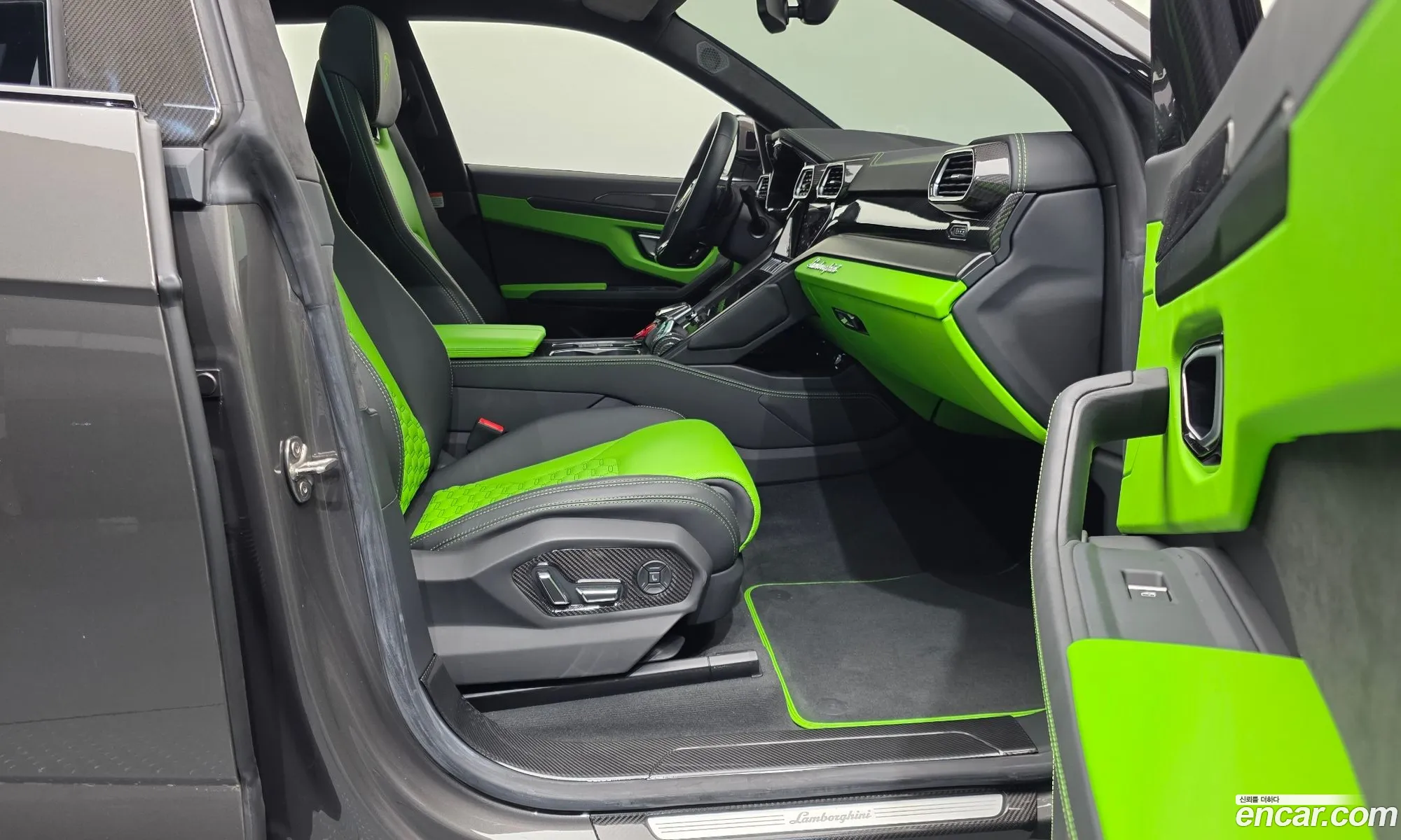 Lamborghini Urus 2022 — 13