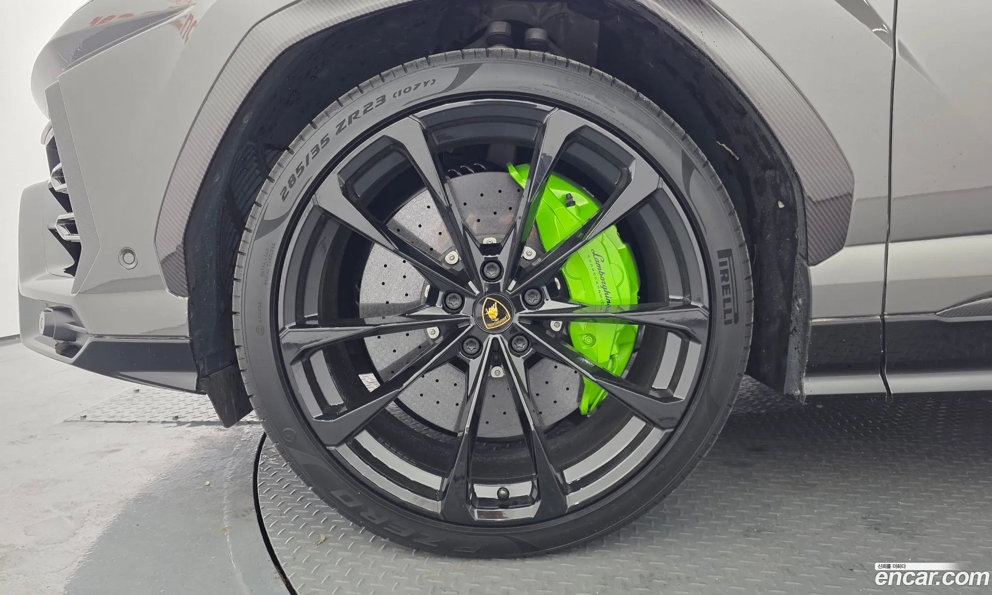 Lamborghini Urus 2022 — 18
