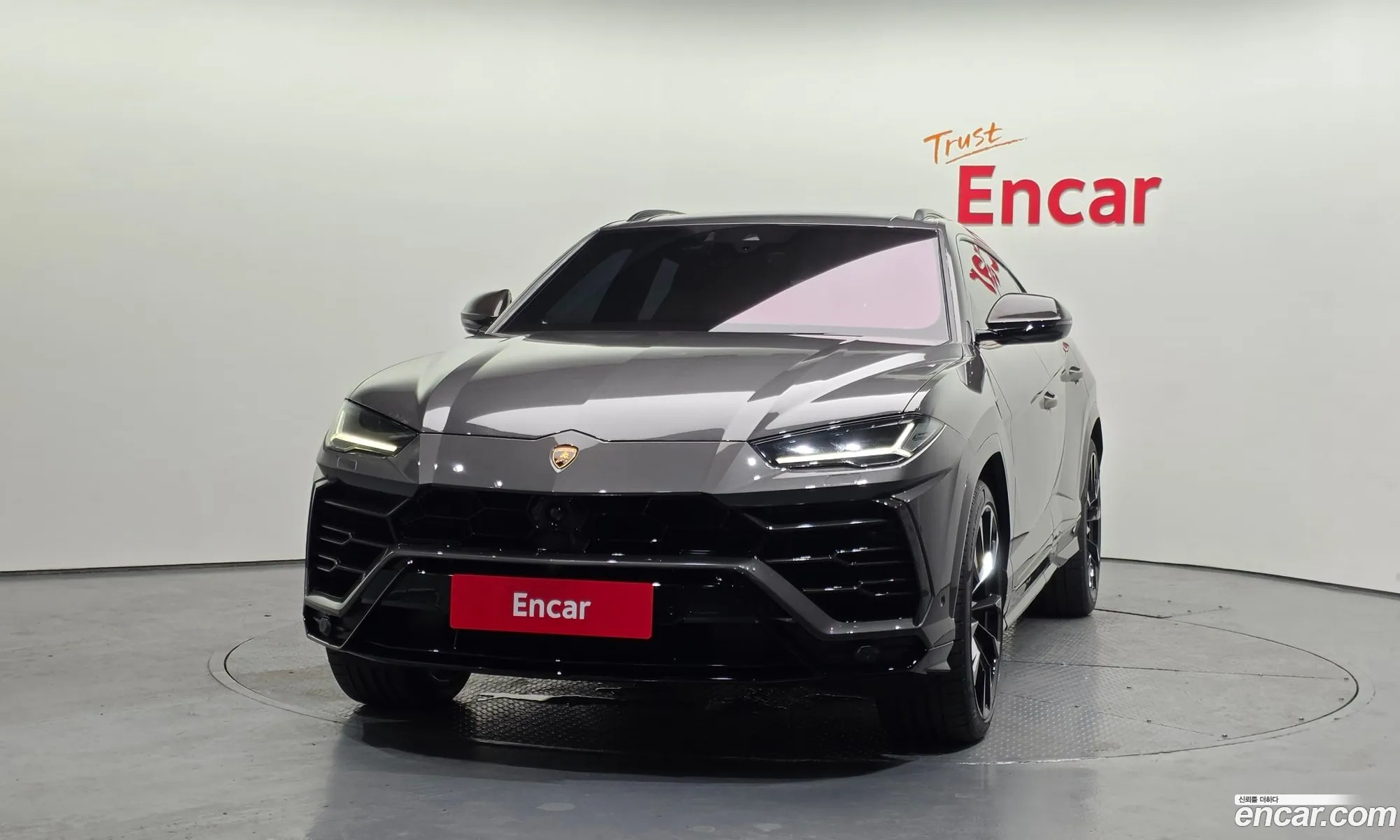 Lamborghini Urus 2022 — 17