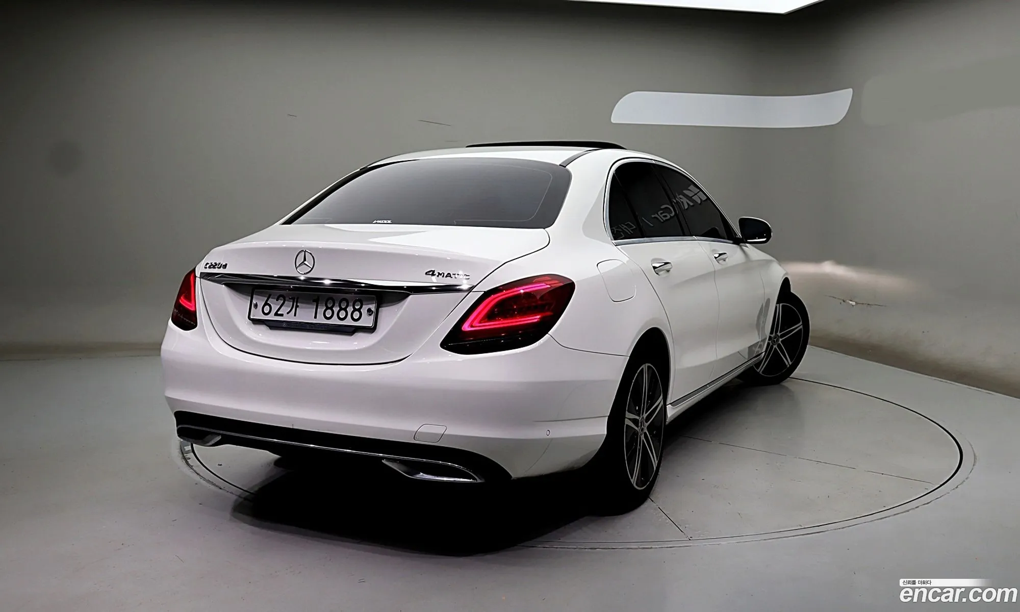 Mercedes-Benz C-Class W205 2019 — 12