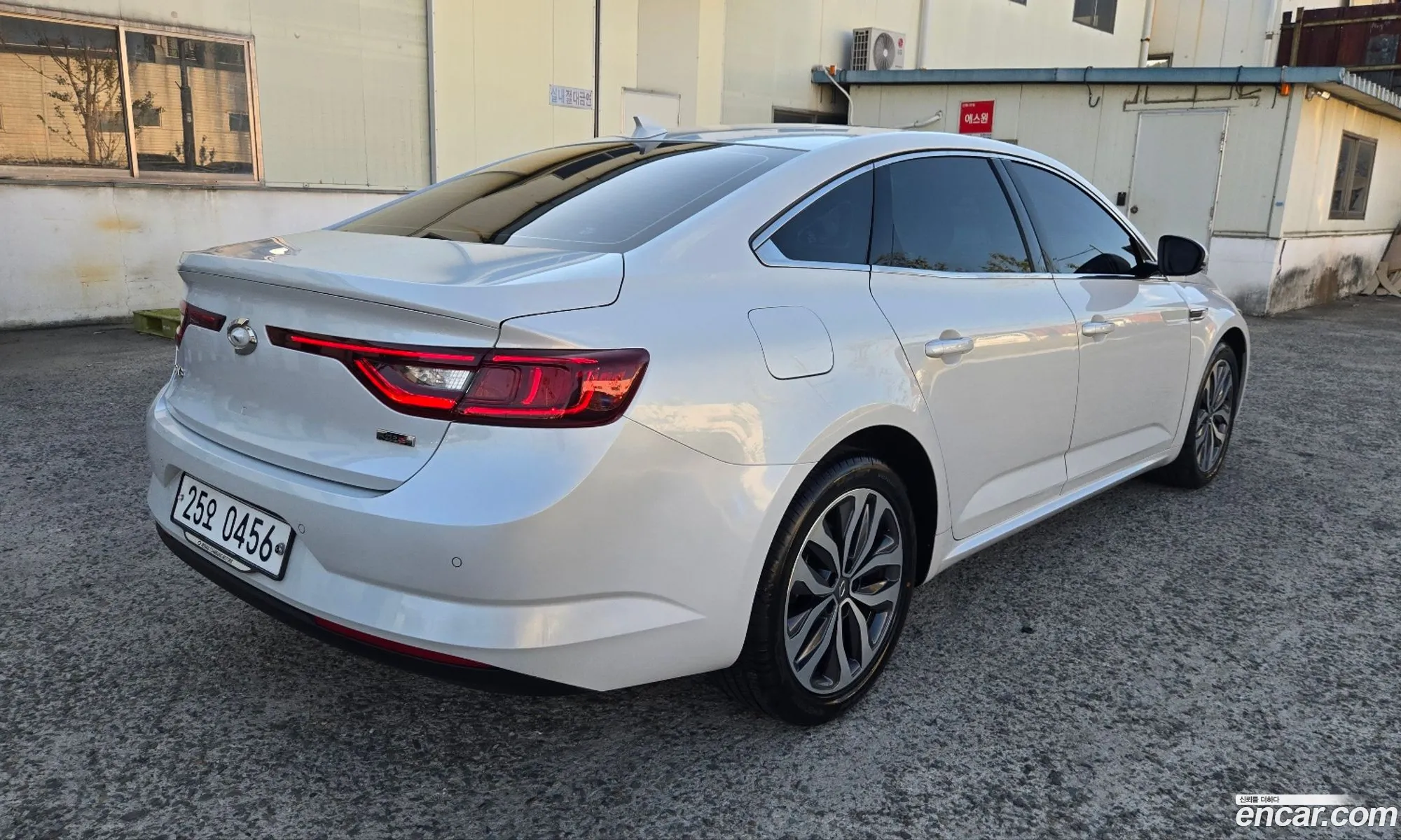 Renault Korea (Samsung) SM6 2016 — 10