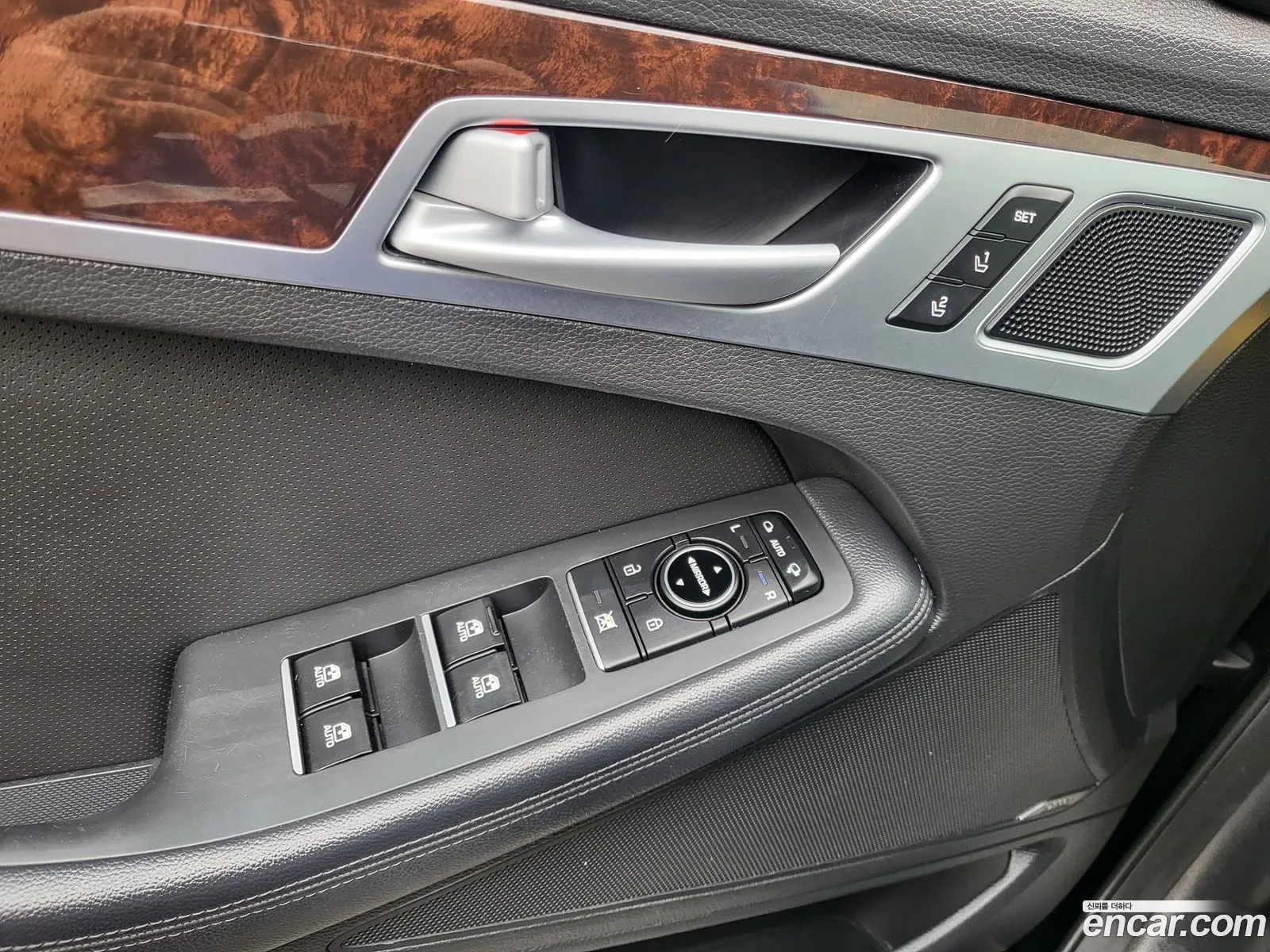 Hyundai Genesis DH 2014 — 9