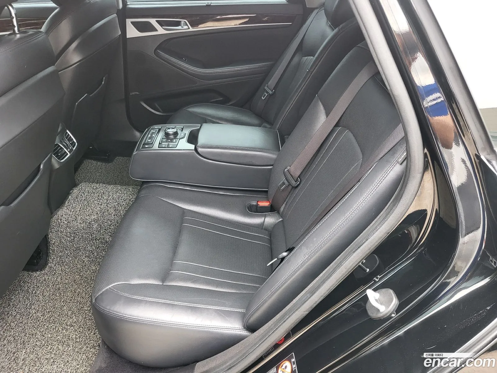 Hyundai Genesis DH 2014 — 10