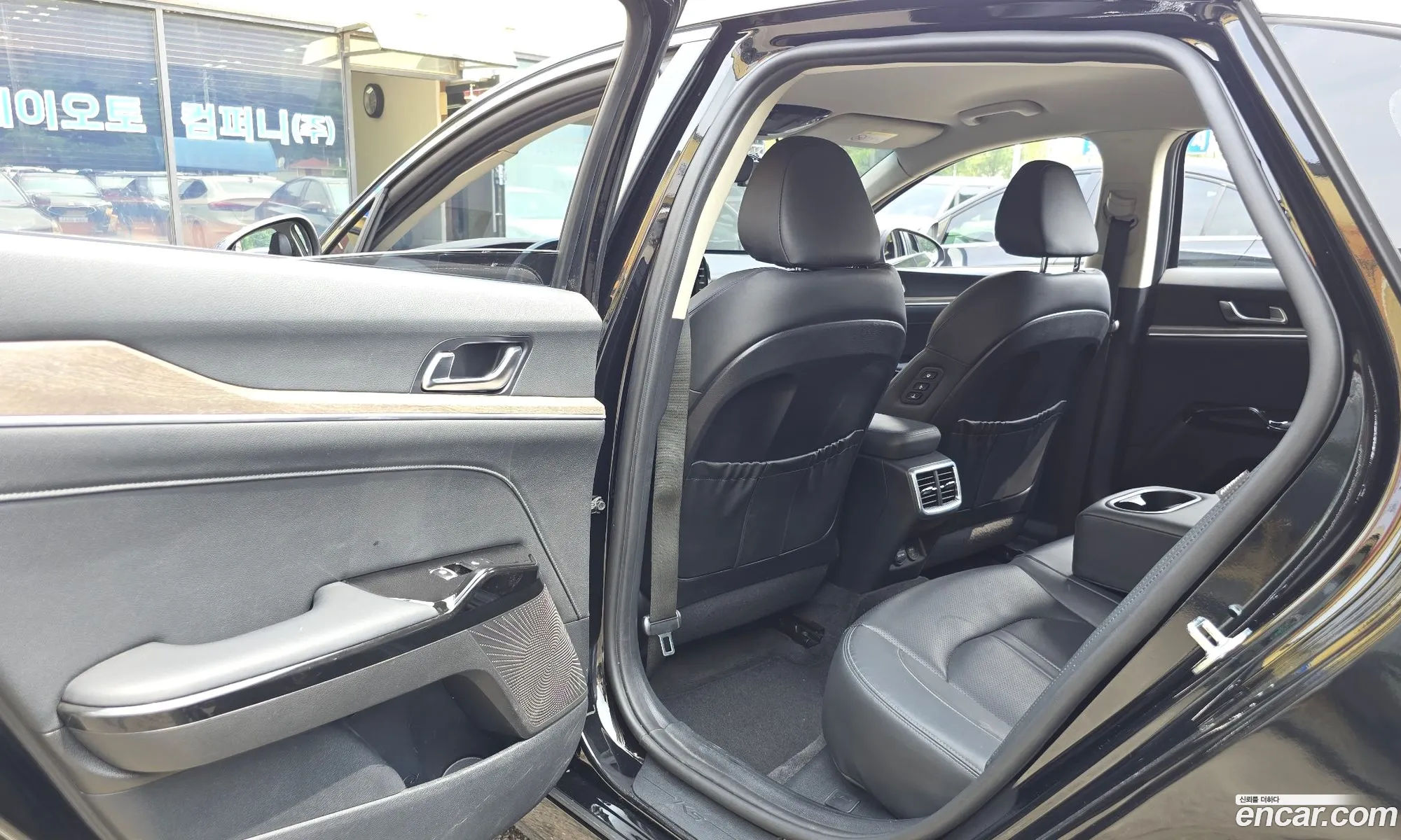Kia K5 2021 KNAG6412BMA125491 — 28