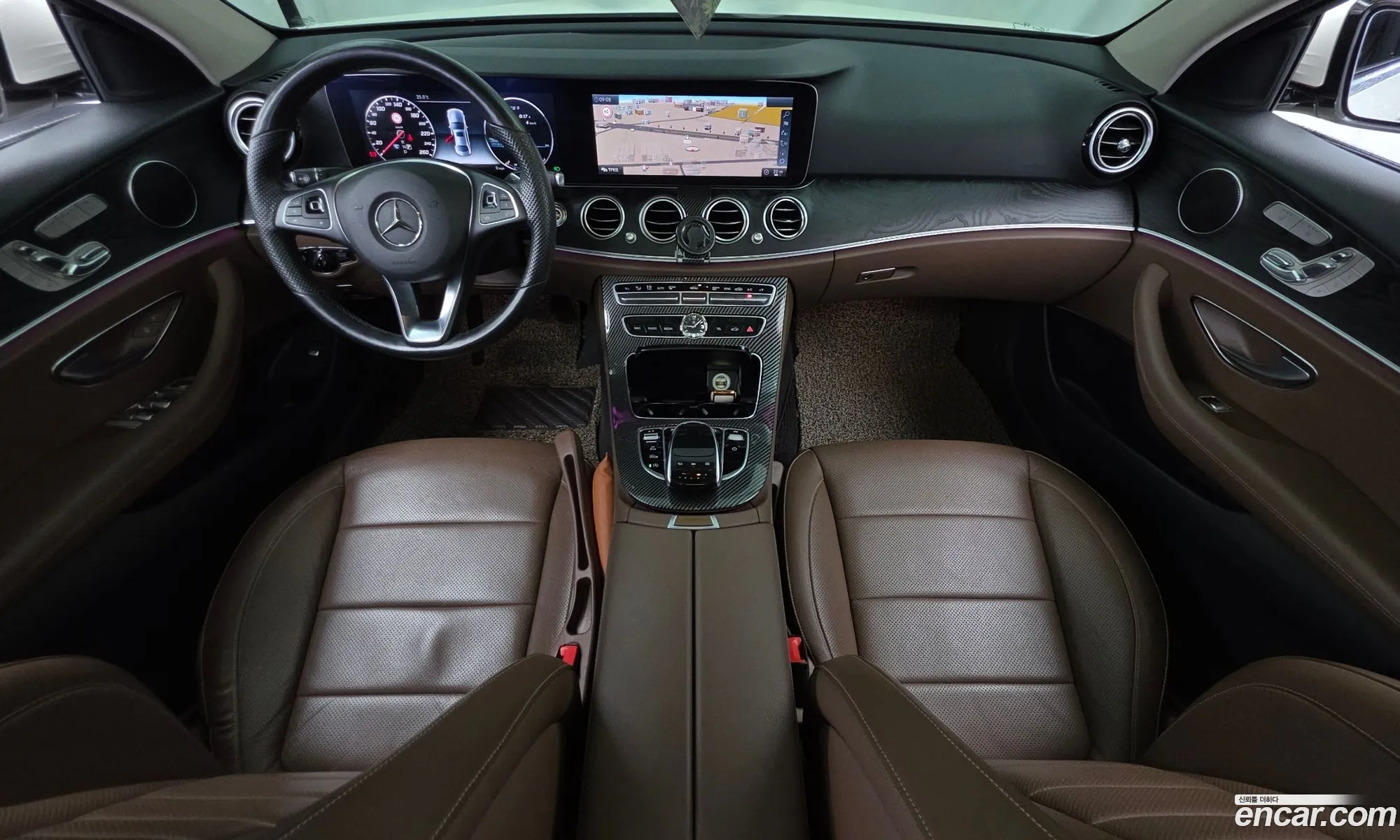 Mercedes-Benz E-Class W213 2016 WDDZF4KB4HA076988 — 3