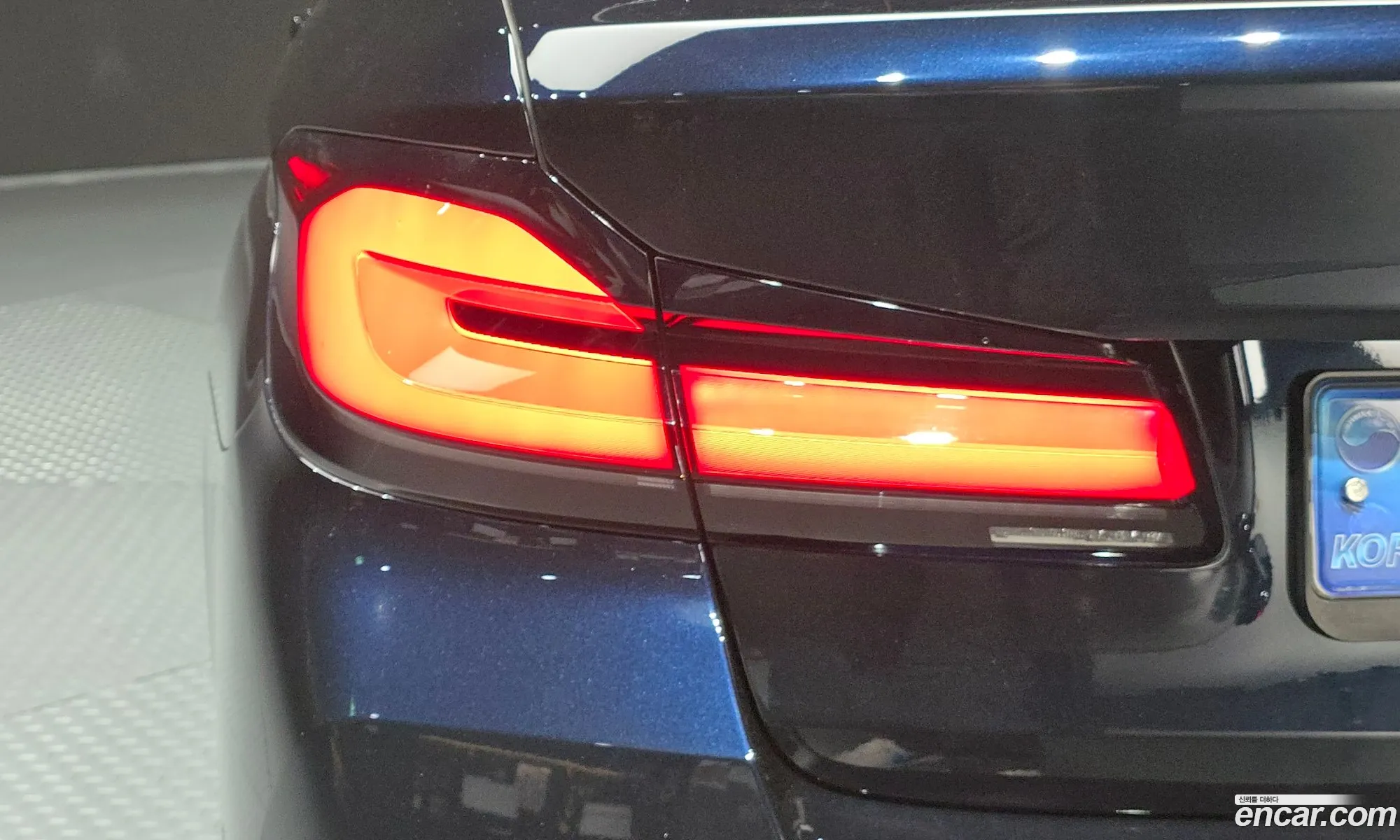 BMW 5 Series 2021 WBA71BH04MWX06352 — 4