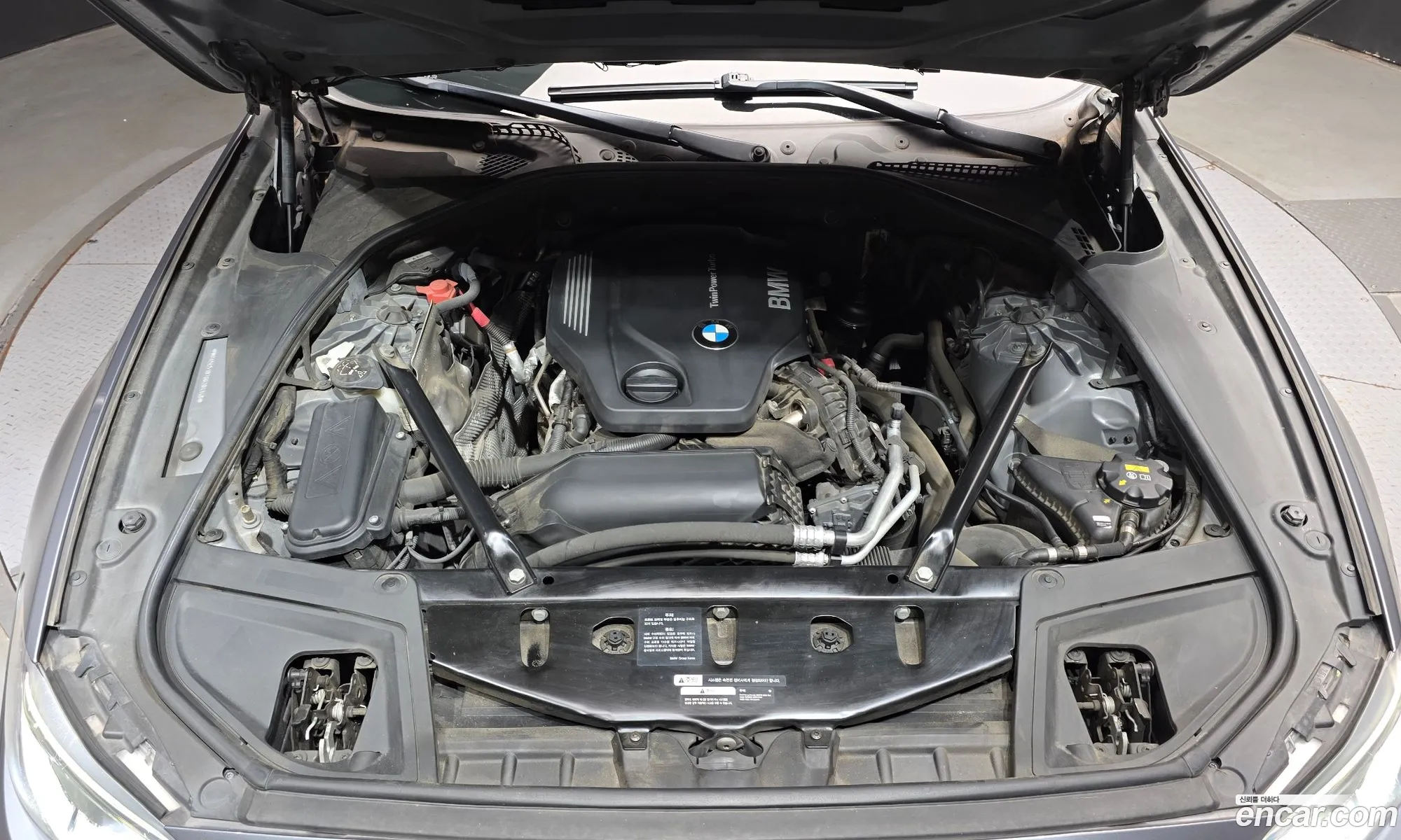 BMW 5 Series 2016 WBA5E5107GG204148 — 3
