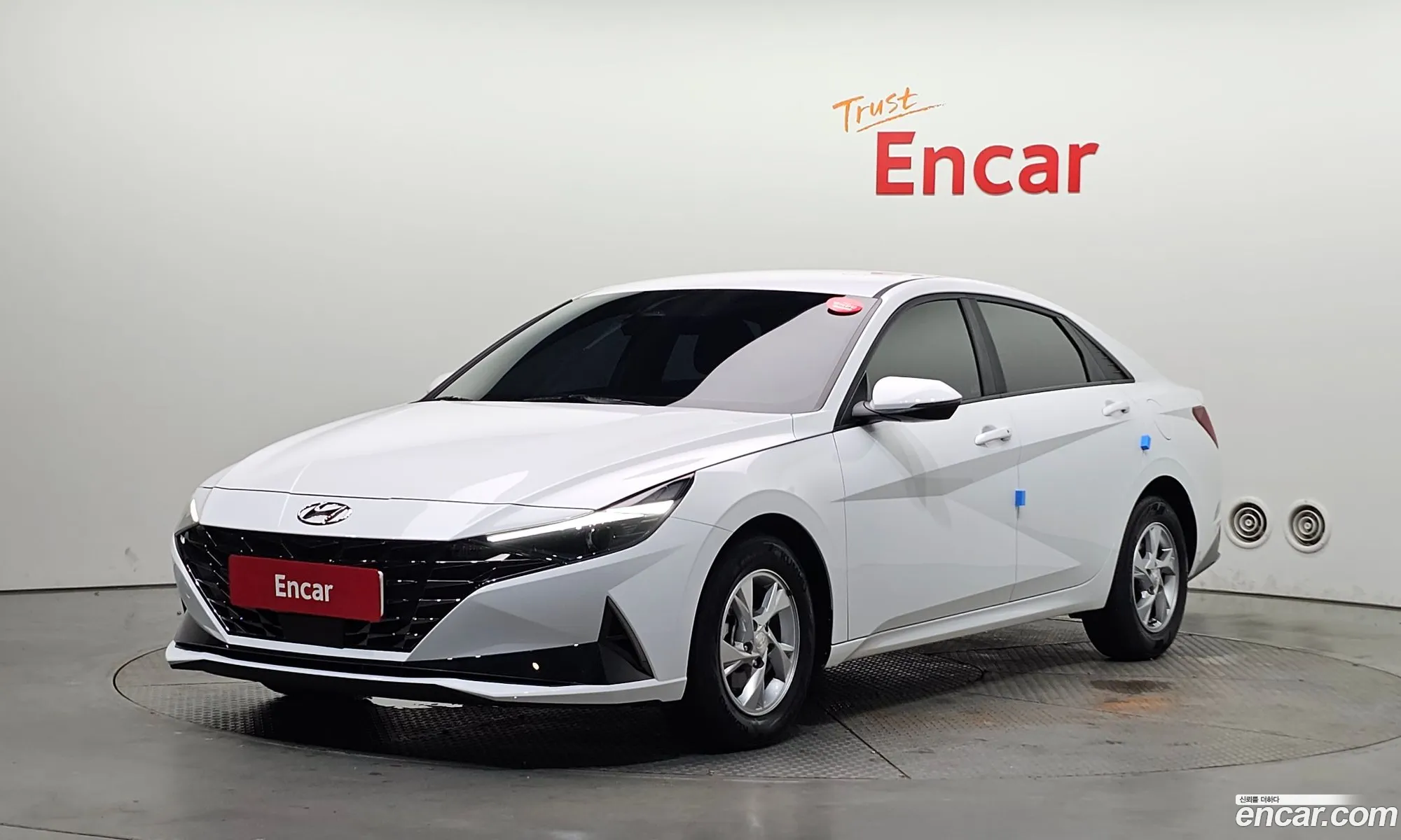 Hyundai Elantra 2021 — 24