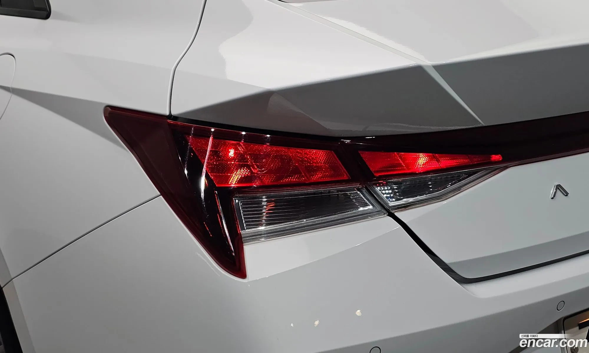 Hyundai Elantra 2021 — 2