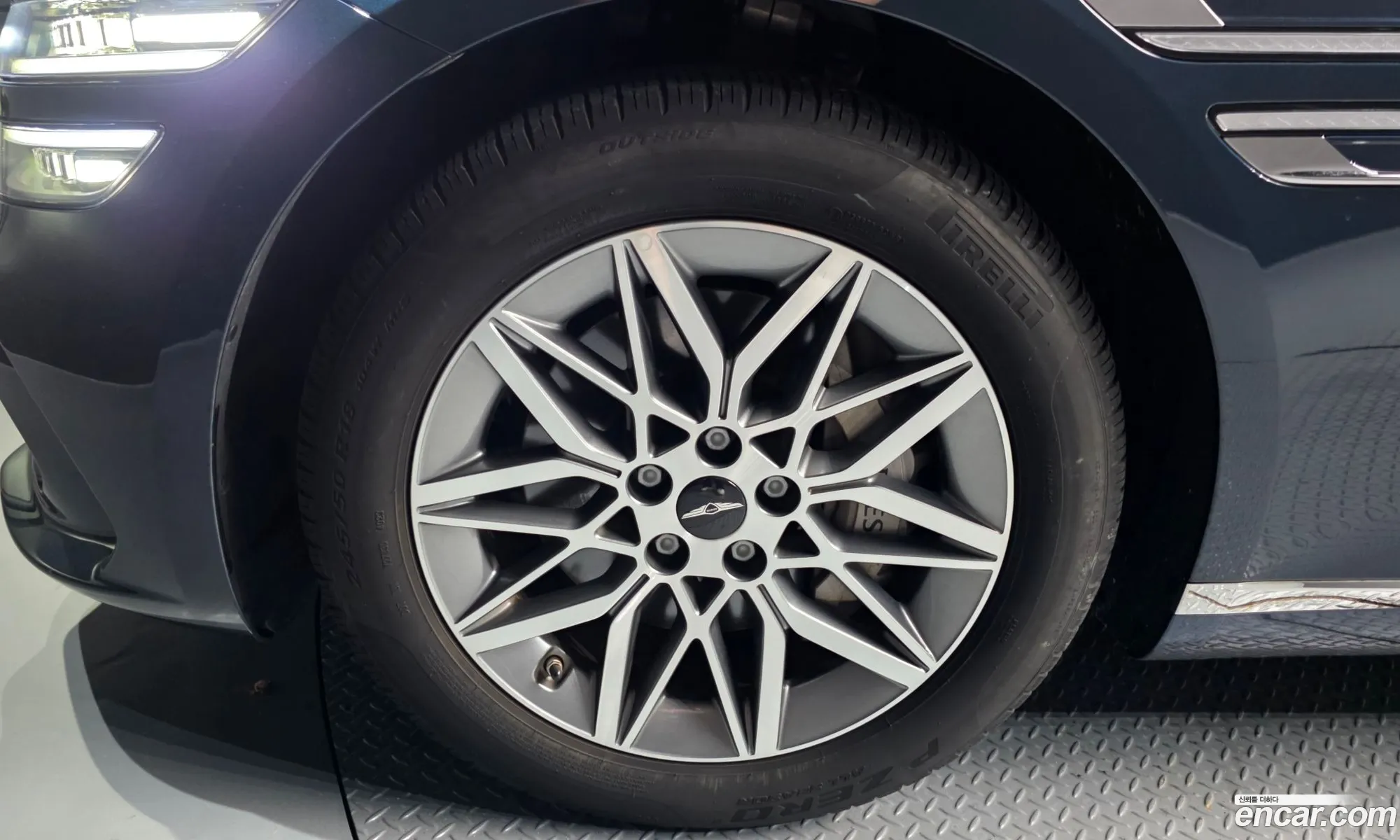Genesis G80 2024 — 2