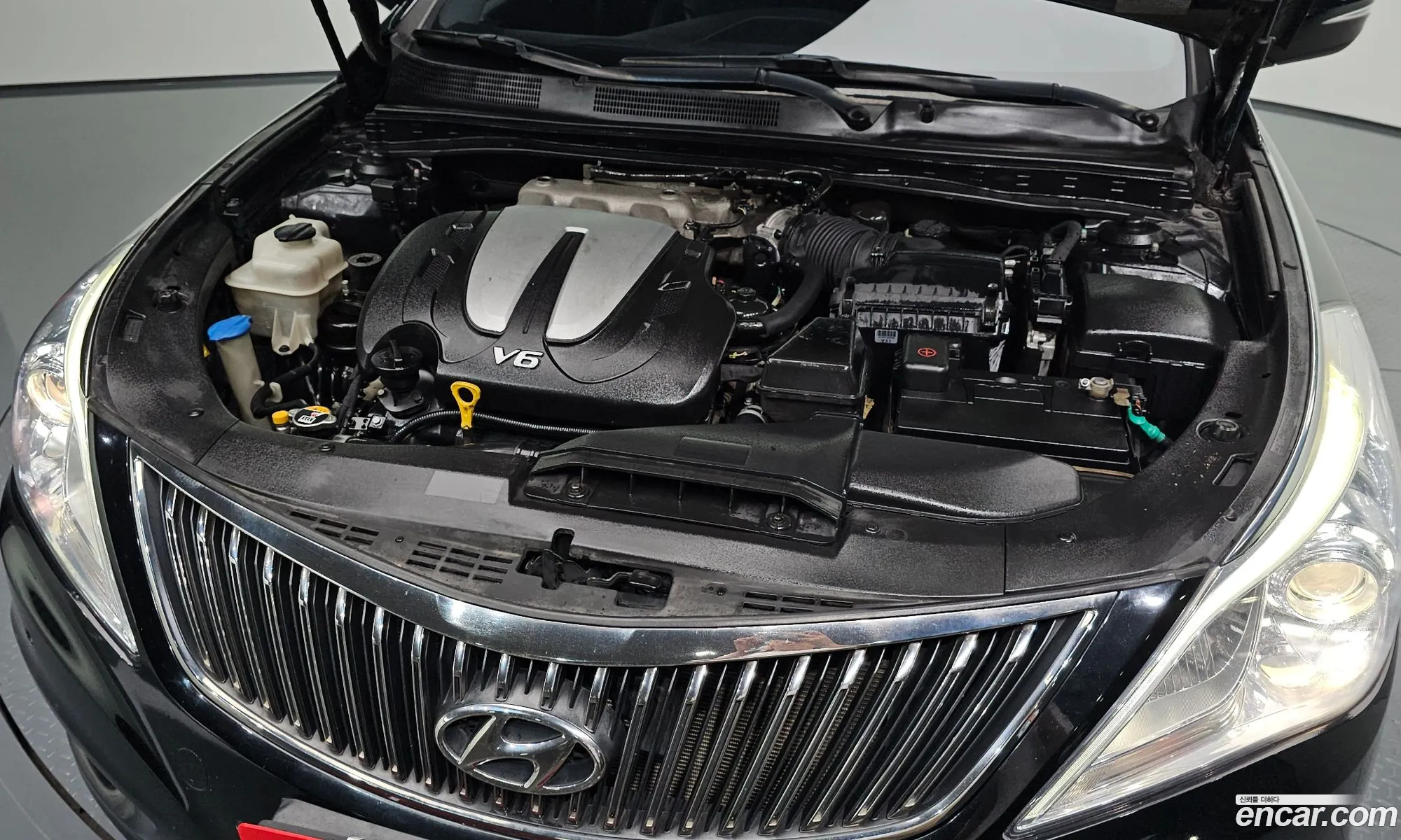 Hyundai Grandeur HG 2013 KMHFH41NBEA275872 — 15