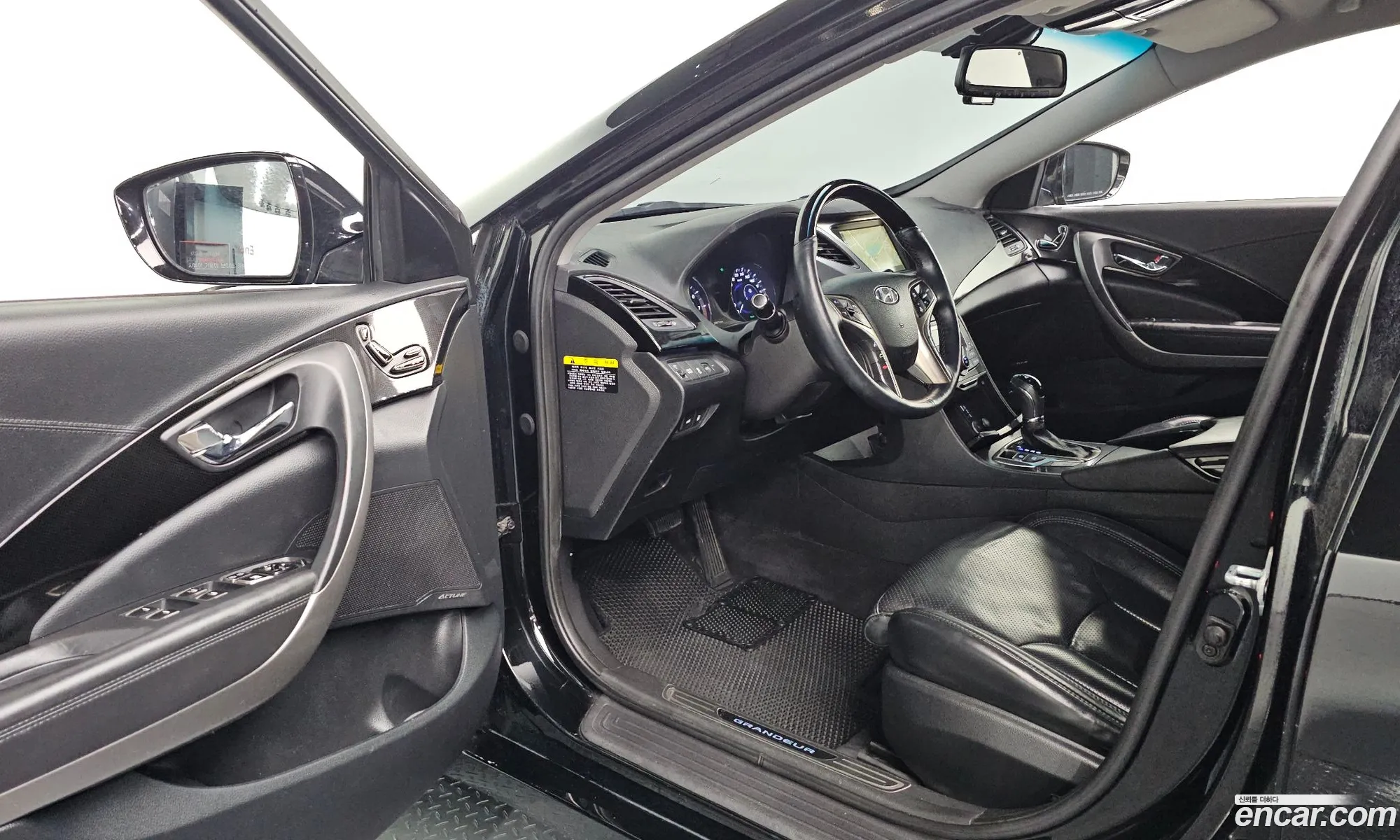 Hyundai Grandeur HG 2013 KMHFH41NBEA275872 — 5