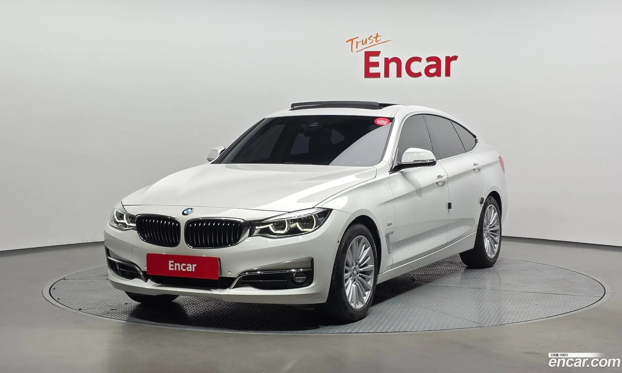 BMW 3 Series GT 2018 — 30