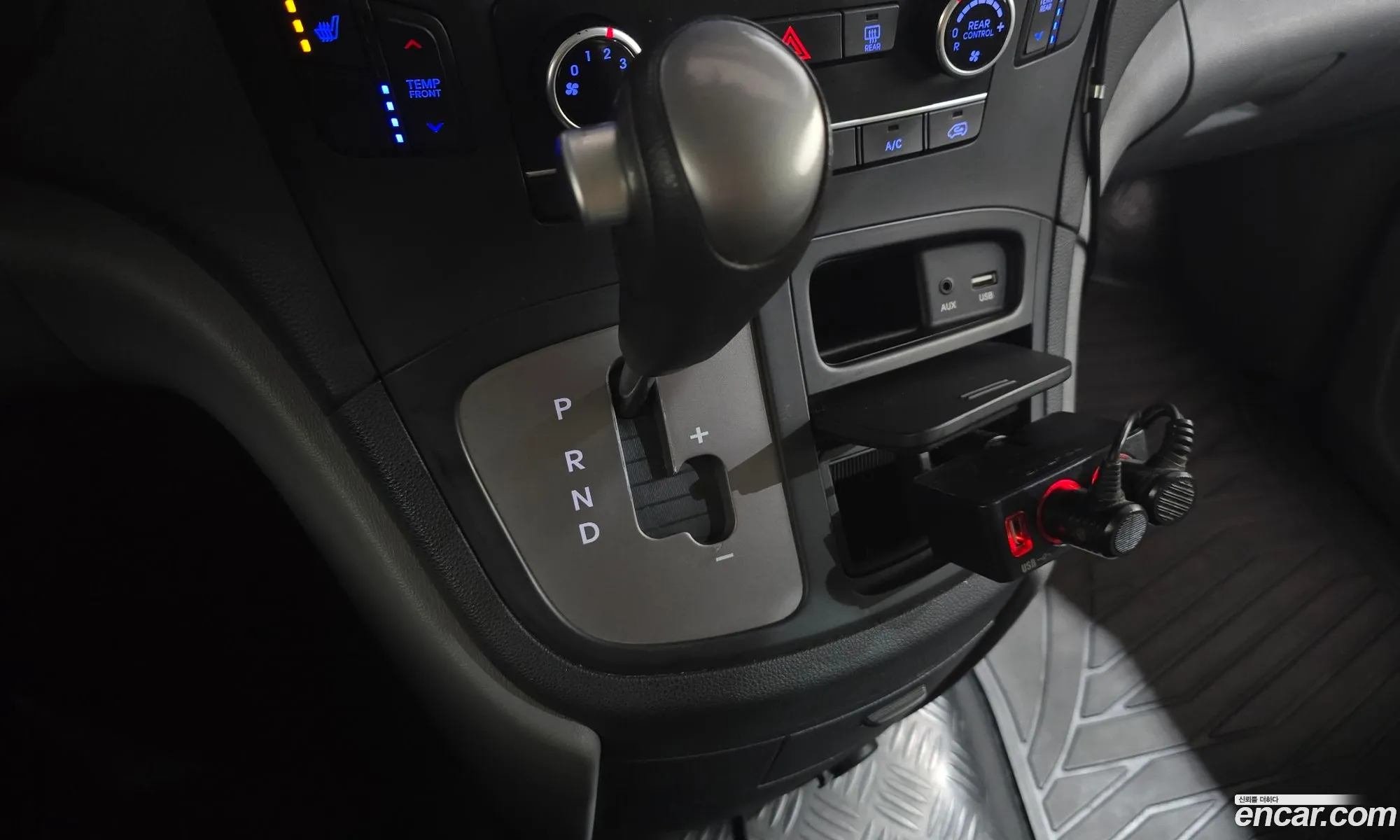 Hyundai Grand Starex 2019 — 11