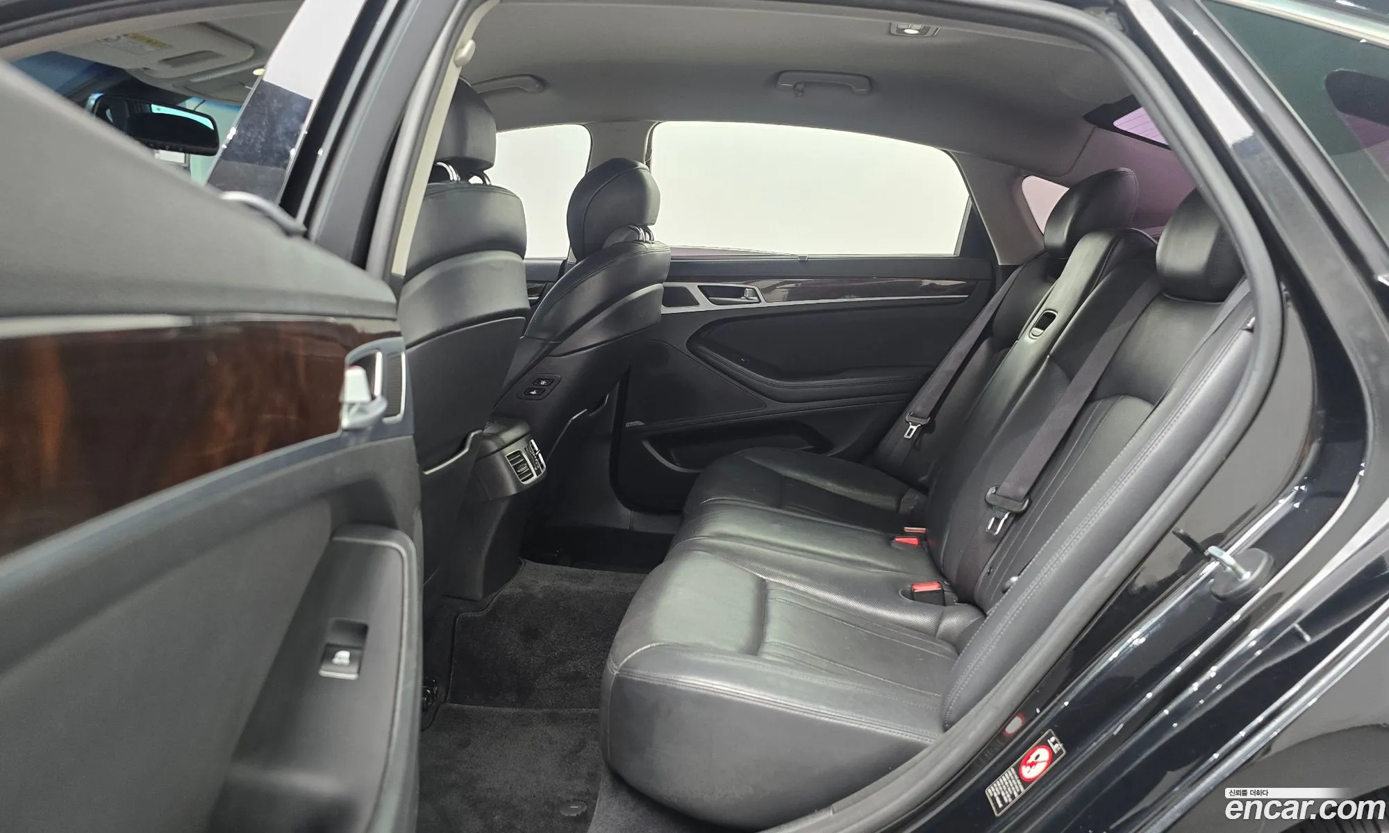 Hyundai Genesis DH 2014 KMHGM41DBEU004197 — 13