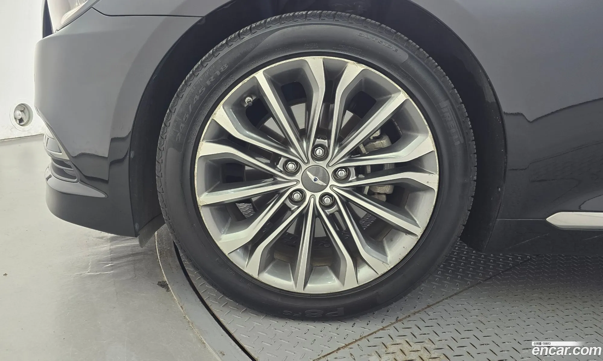 Hyundai Genesis DH 2014 KMHGM41DBEU004197 — 29
