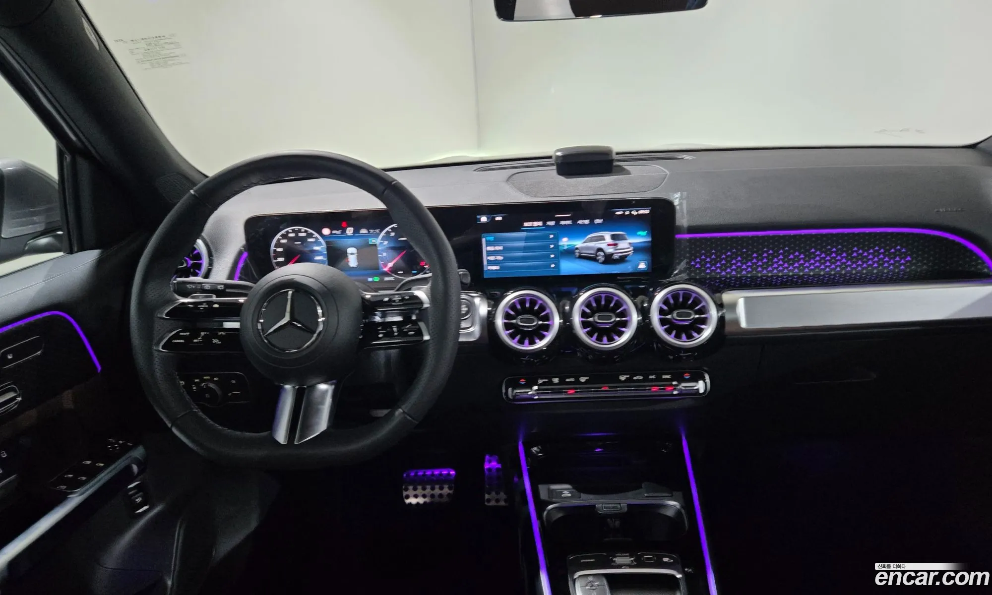 Mercedes-Benz GLB-Class X247 2025 — 8
