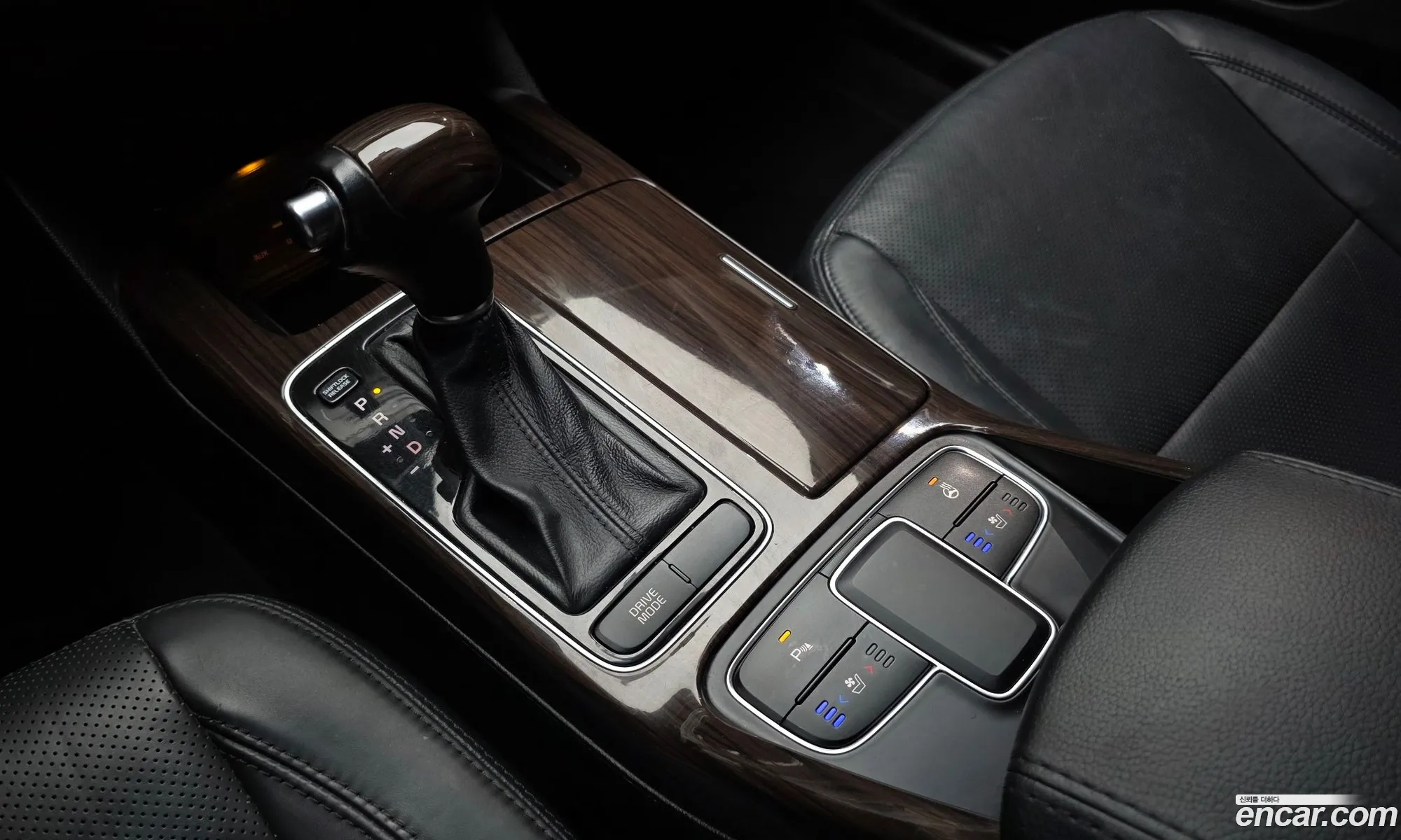 Kia K7 2015 — 12