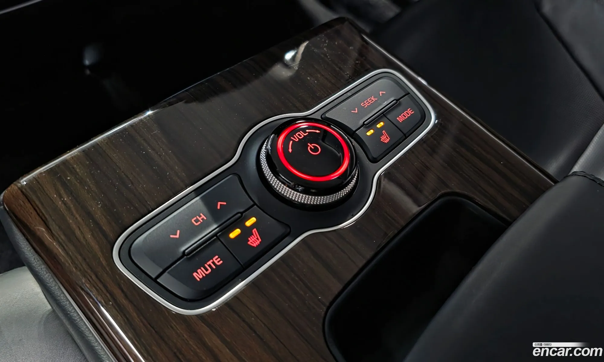 Kia K7 2015 — 18