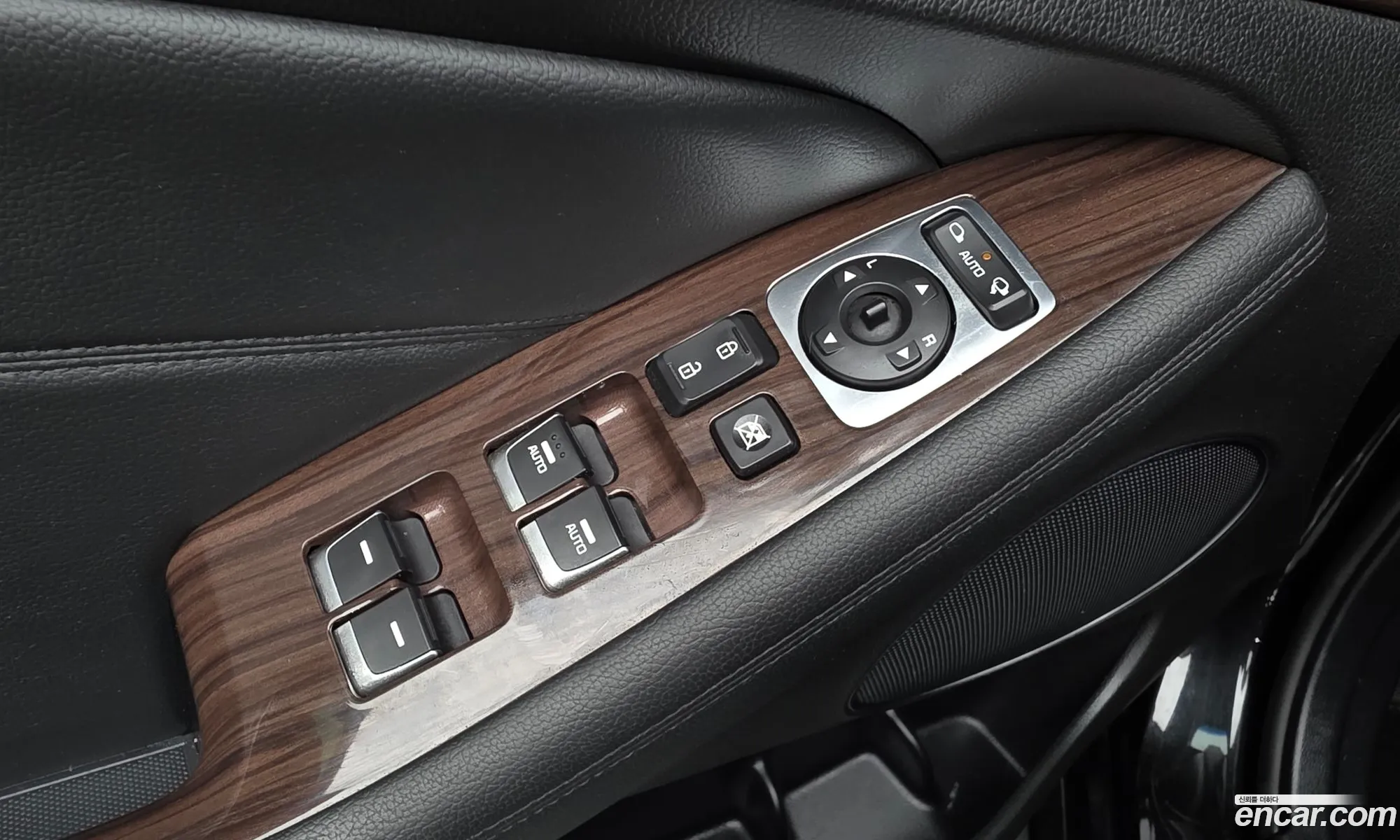 Kia K7 2015 — 19