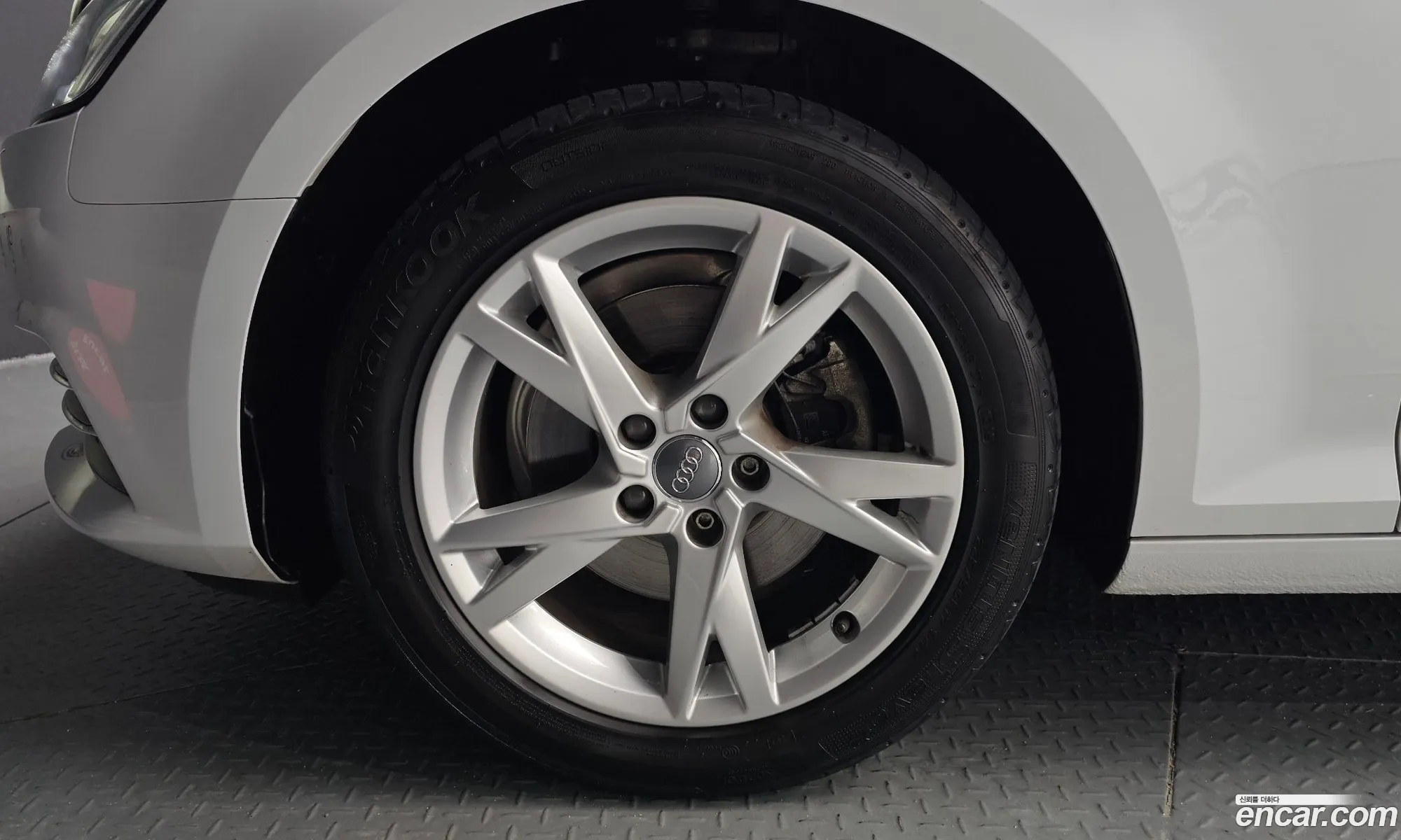Audi A4 2018 WAUZZZF44JA169166 — 33