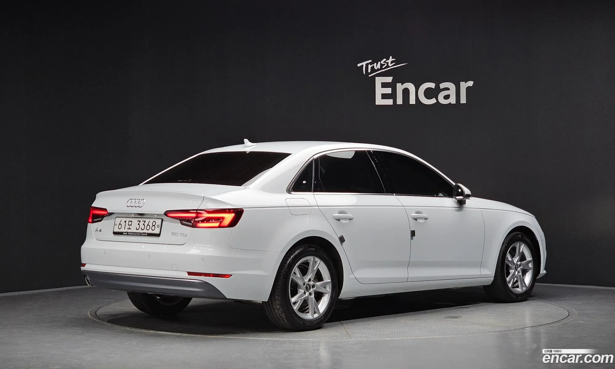 Audi A4 2018 WAUZZZF44JA169166 — 31