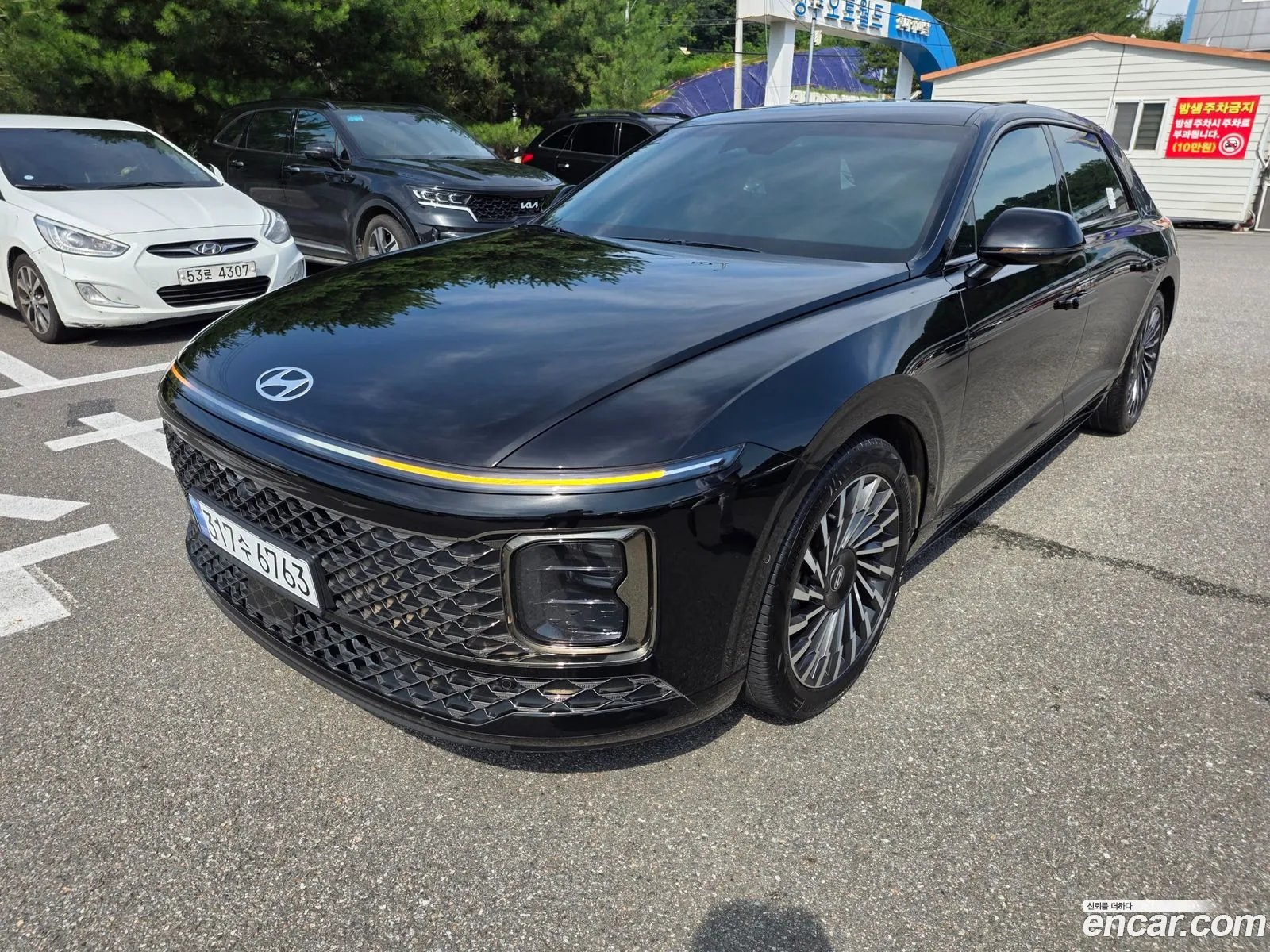 Hyundai Grandeur Hybrid 2023 — 14