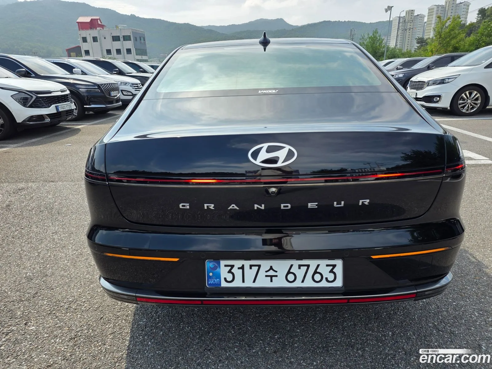 Hyundai Grandeur Hybrid