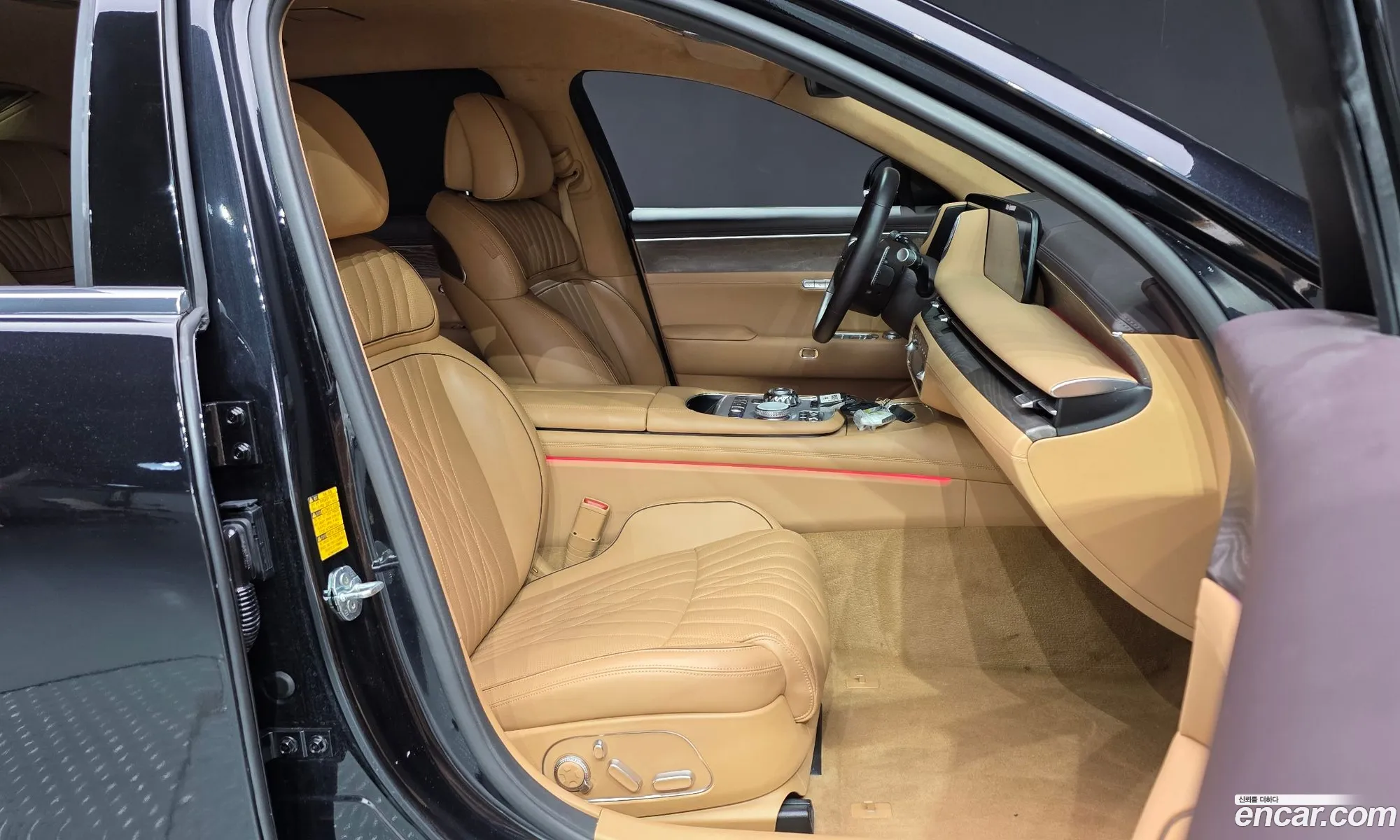 Genesis G90 2022 KMTFA41DDNU008137 — 26
