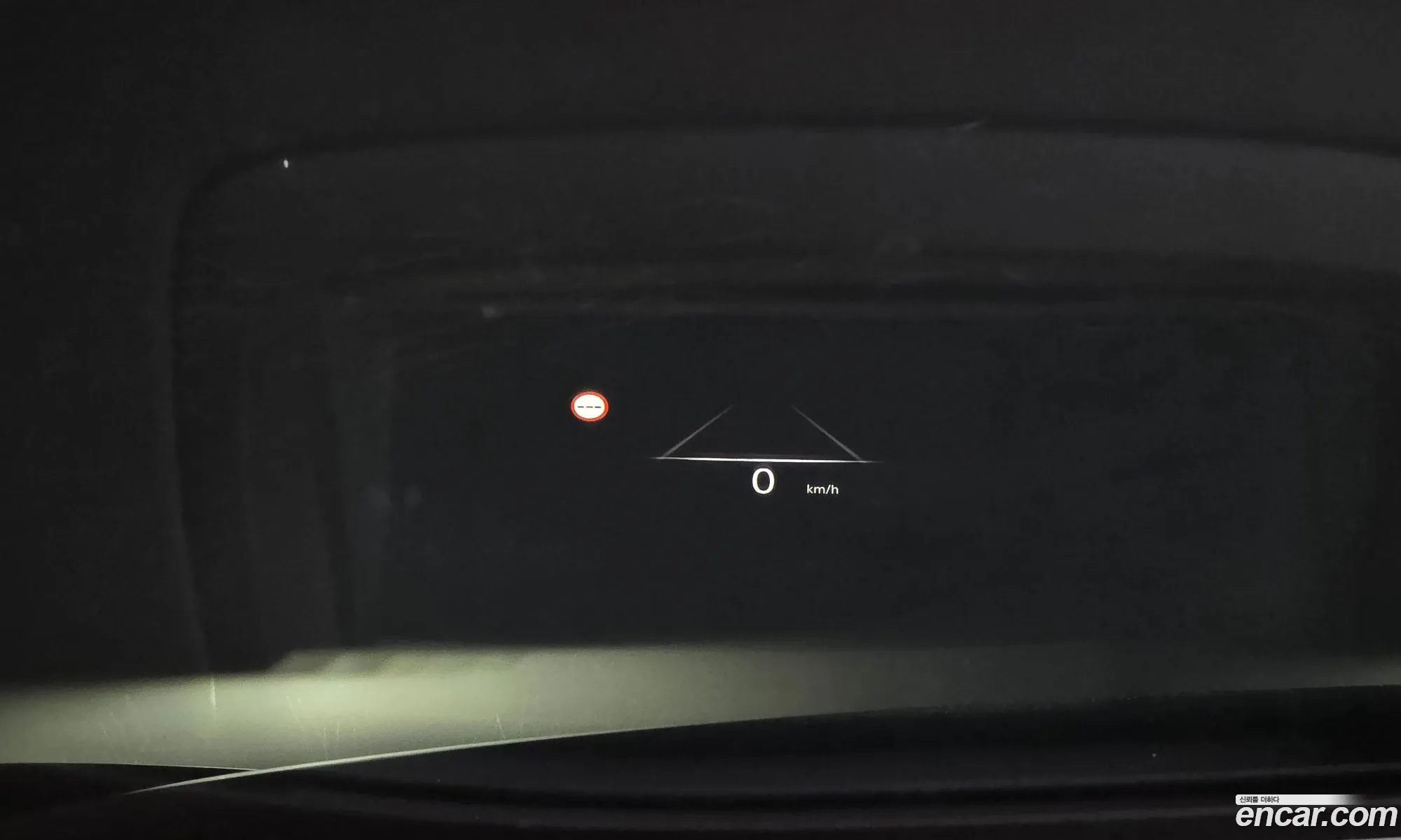 Genesis G90 2022 KMTFA41DDNU008137 — 6